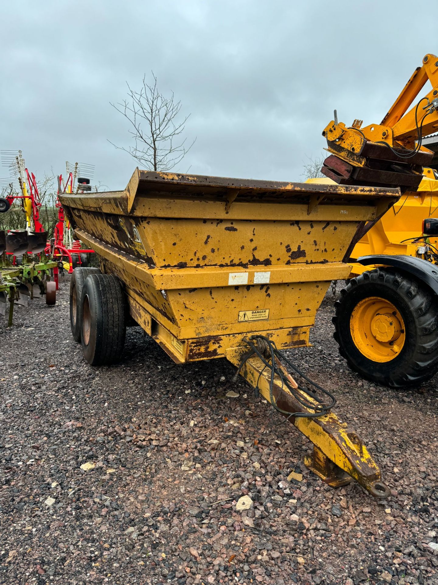 THOMPSON TD60 DUMP TRAILER - Image 2 of 8