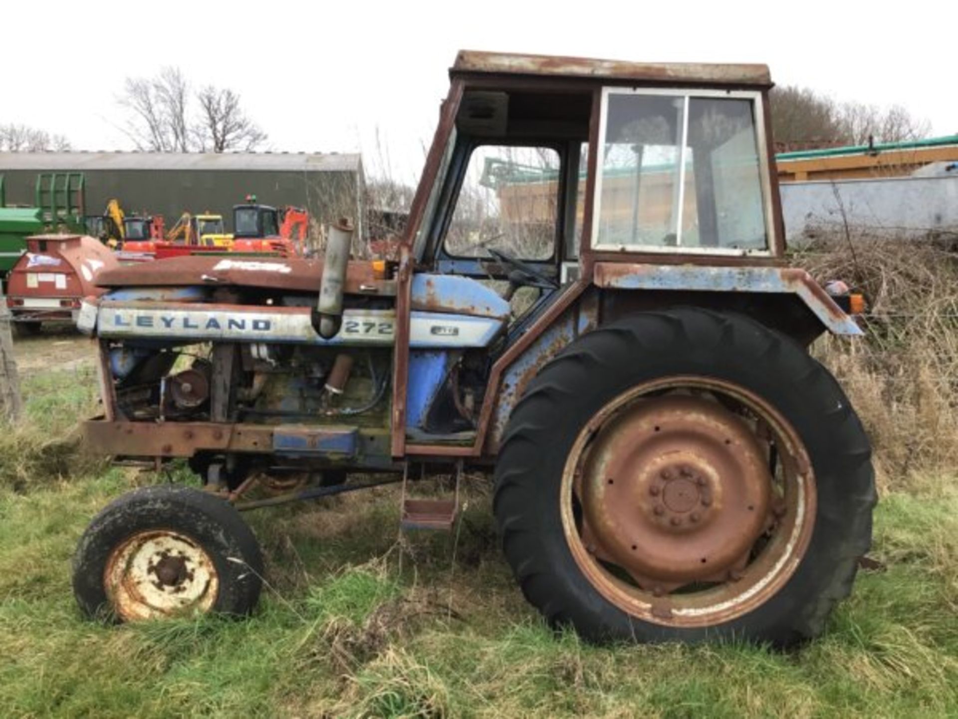 LEYLAND 272 TRACTOR. FOR SPARES - Image 3 of 5