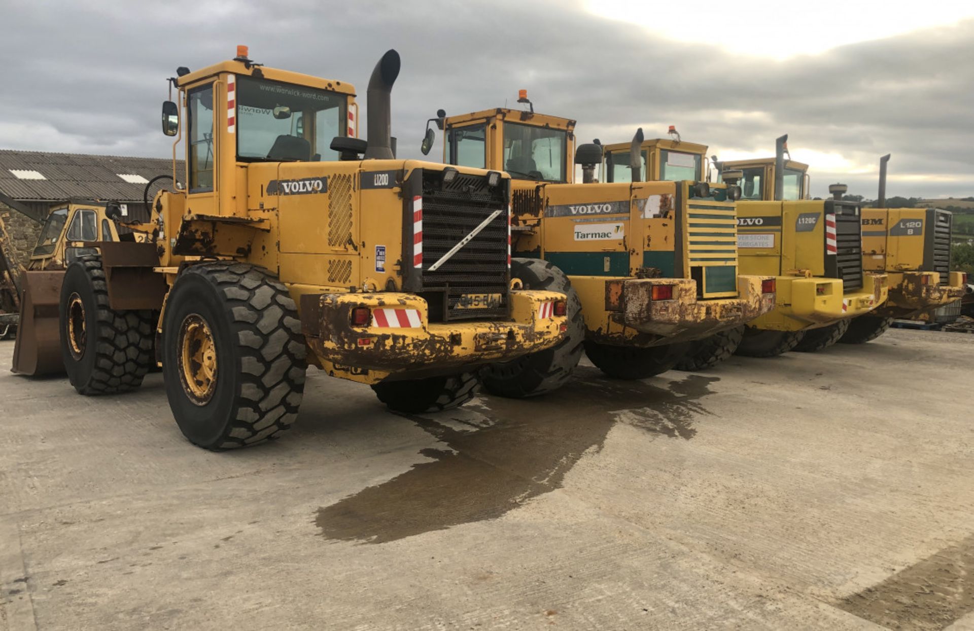 VOLVO L120 C WHEELED LOADER - Image 8 of 11