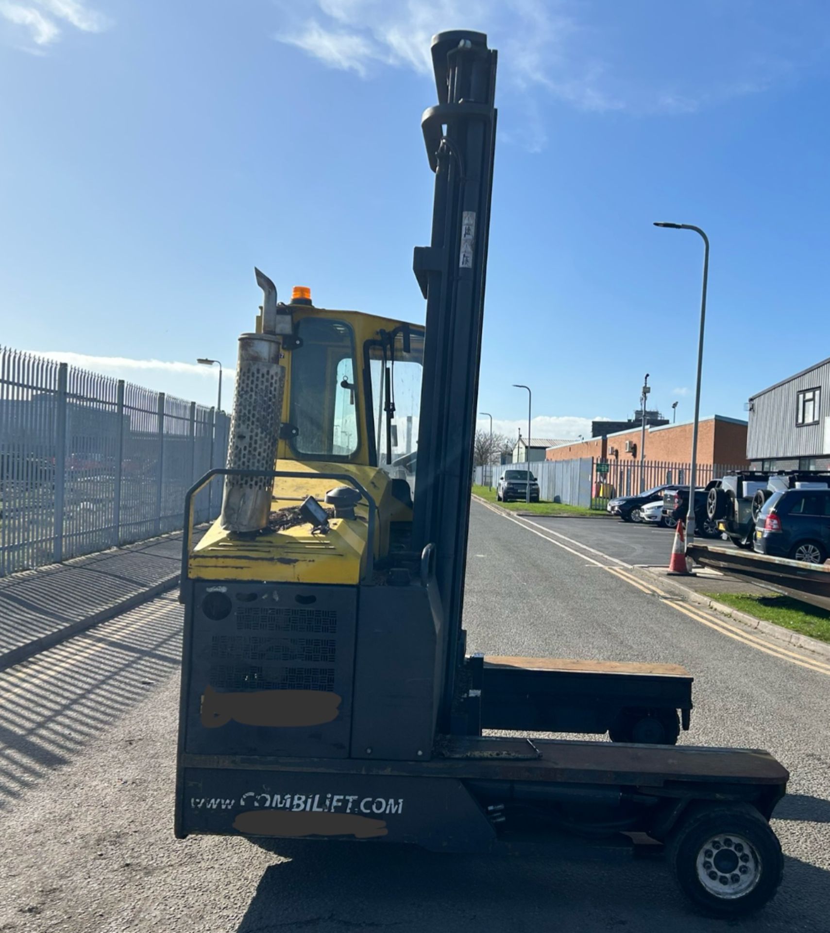 FOUR-WAY TRUCKS COMBILIFT C4000 - Image 2 of 3