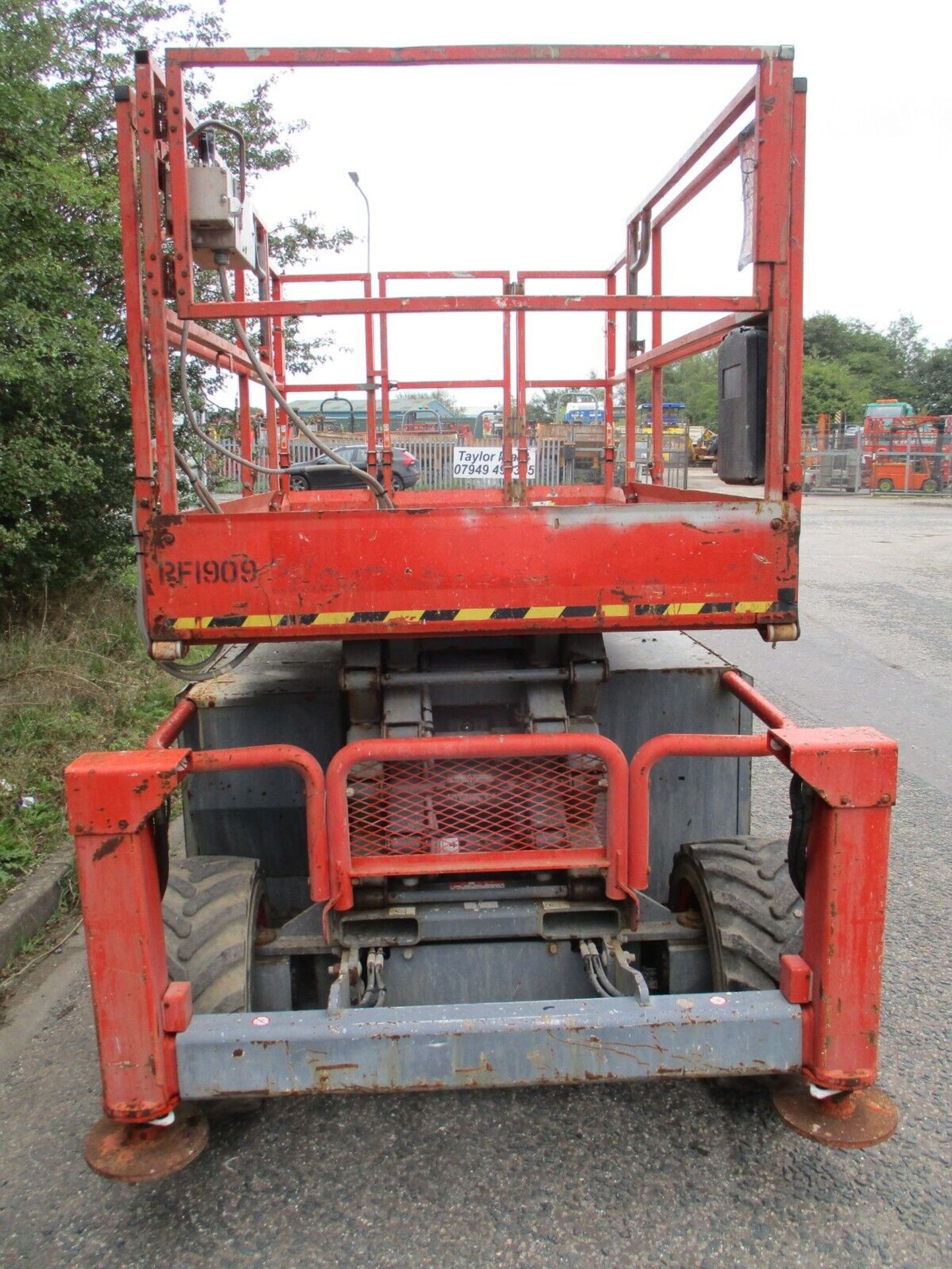 KUBOTA ENGINE SKYJACK SJ6832 SCISSOR LIFT - Image 7 of 14