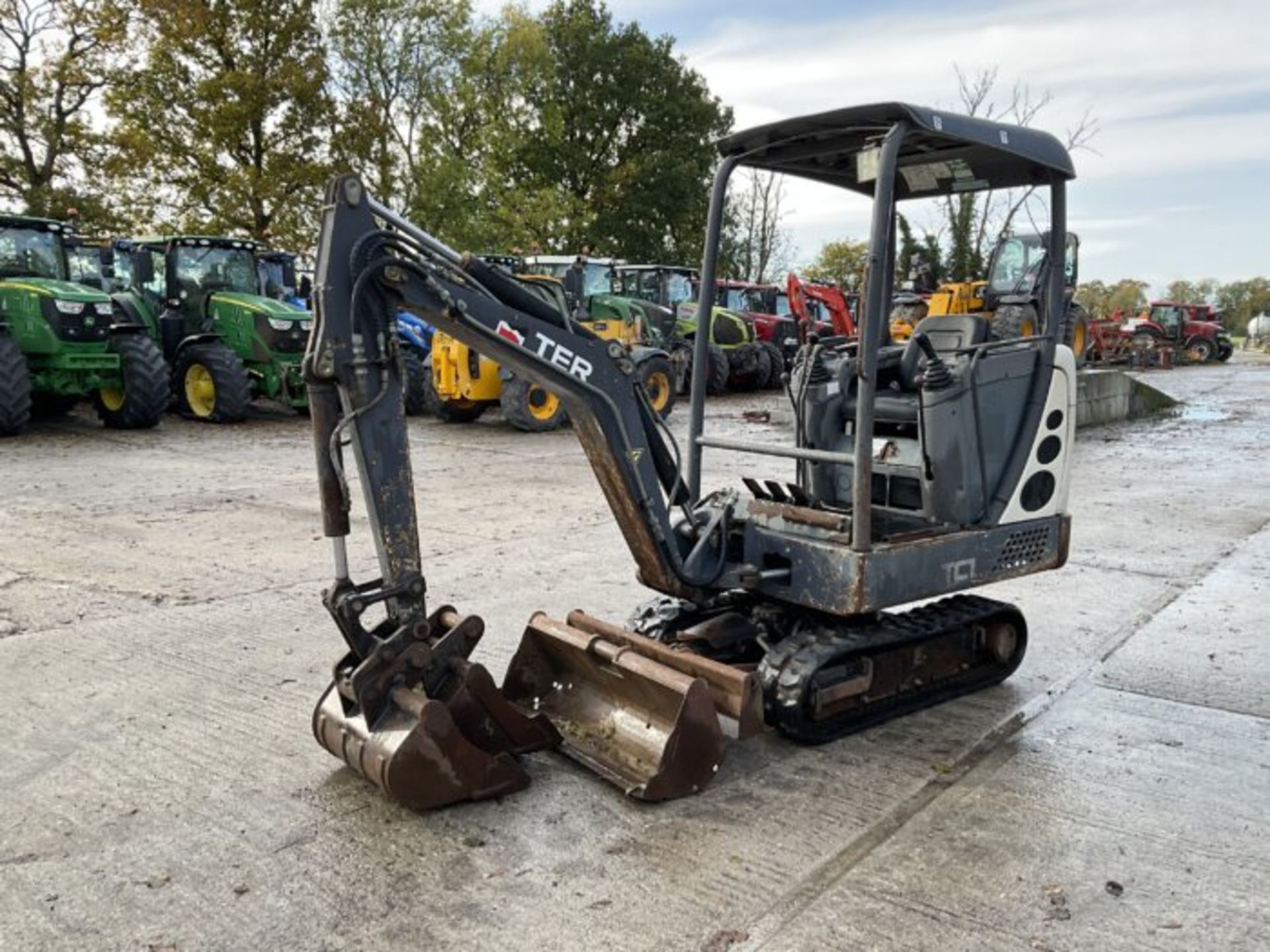 TEREX TC15. RUBBER TRACKS - Image 2 of 9