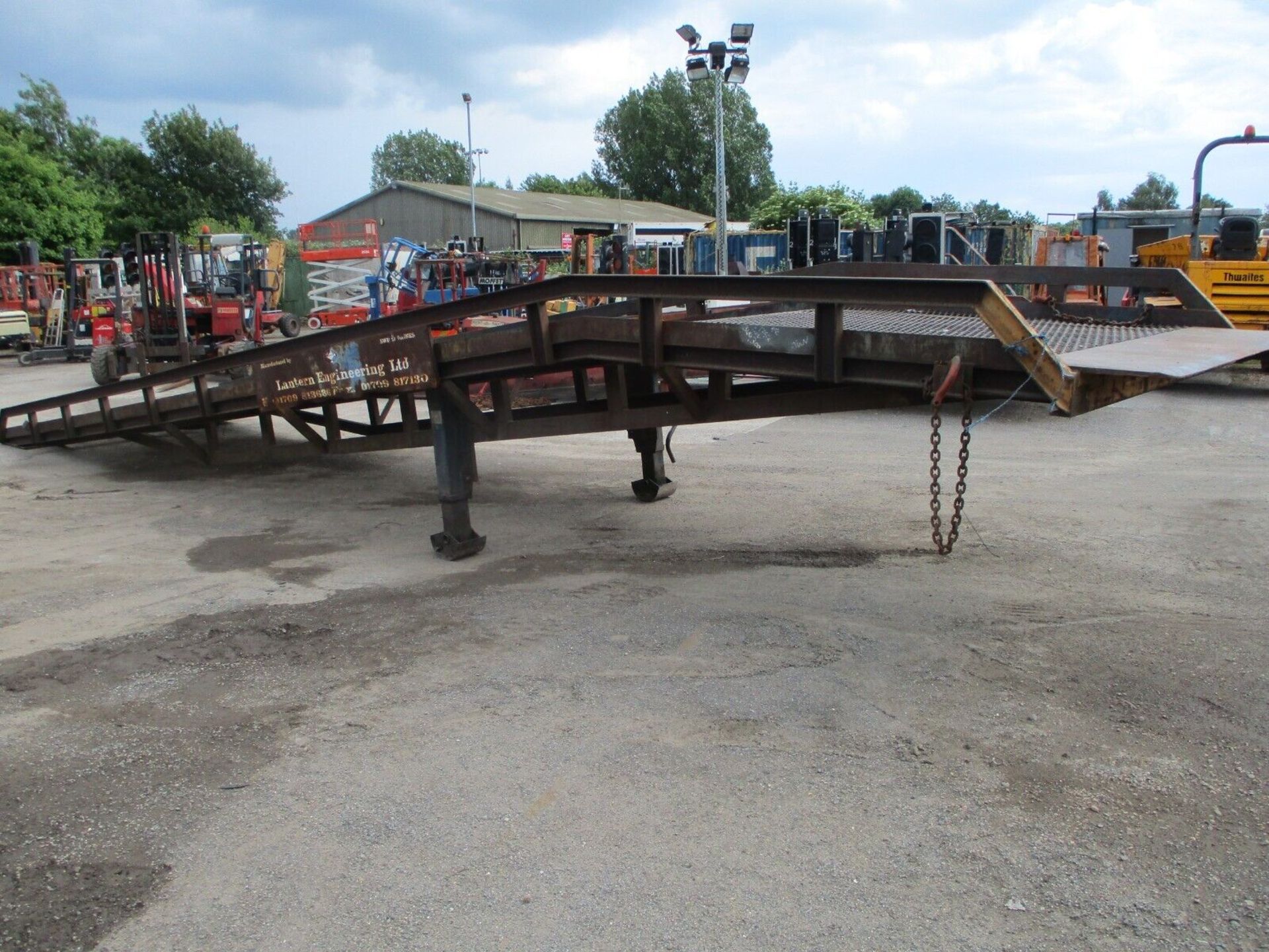 LANTERN CONTAINER LOADING RAMP 12 METRES LONG - Image 5 of 11