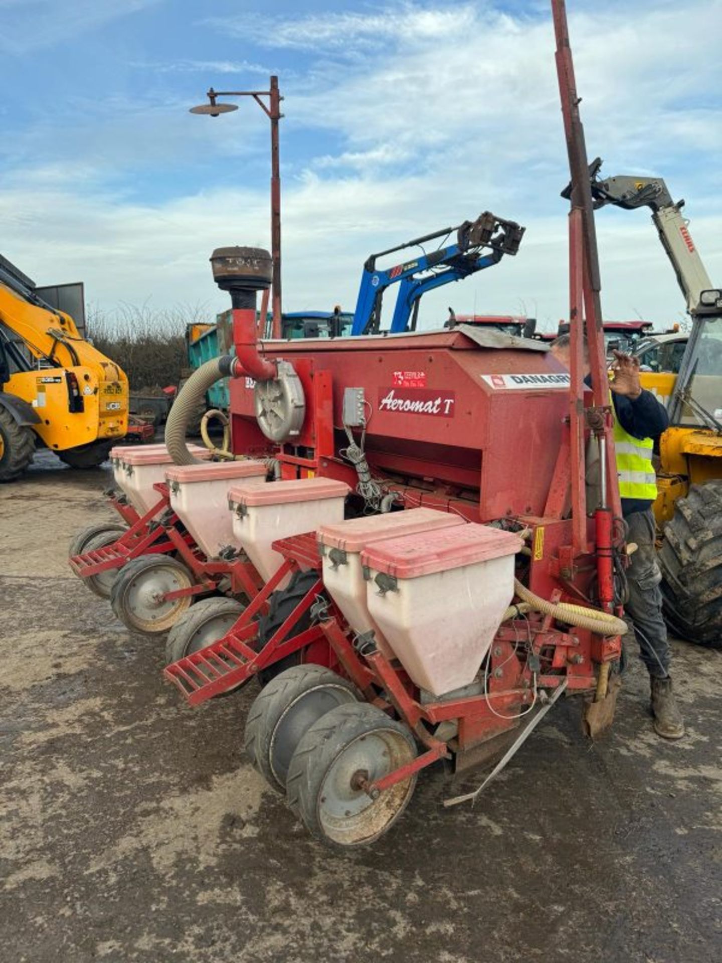 BECKER AEROMAT MAIZE DRILL - Image 4 of 4