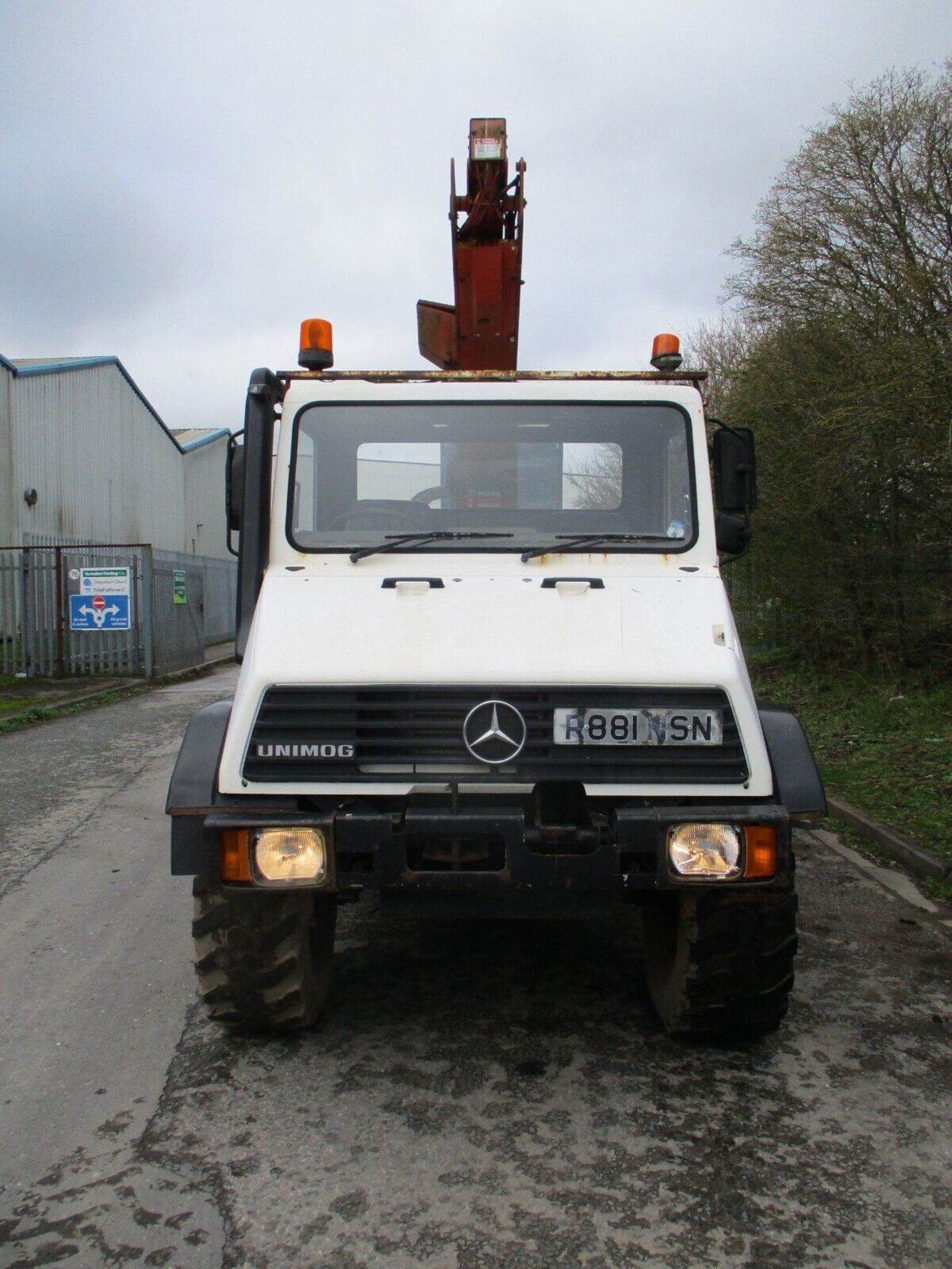 HIGH AND MIGHTY: UNIMOG U100L TURBO CHERRY PICKER, 10.7M PLATFORM - Image 13 of 20