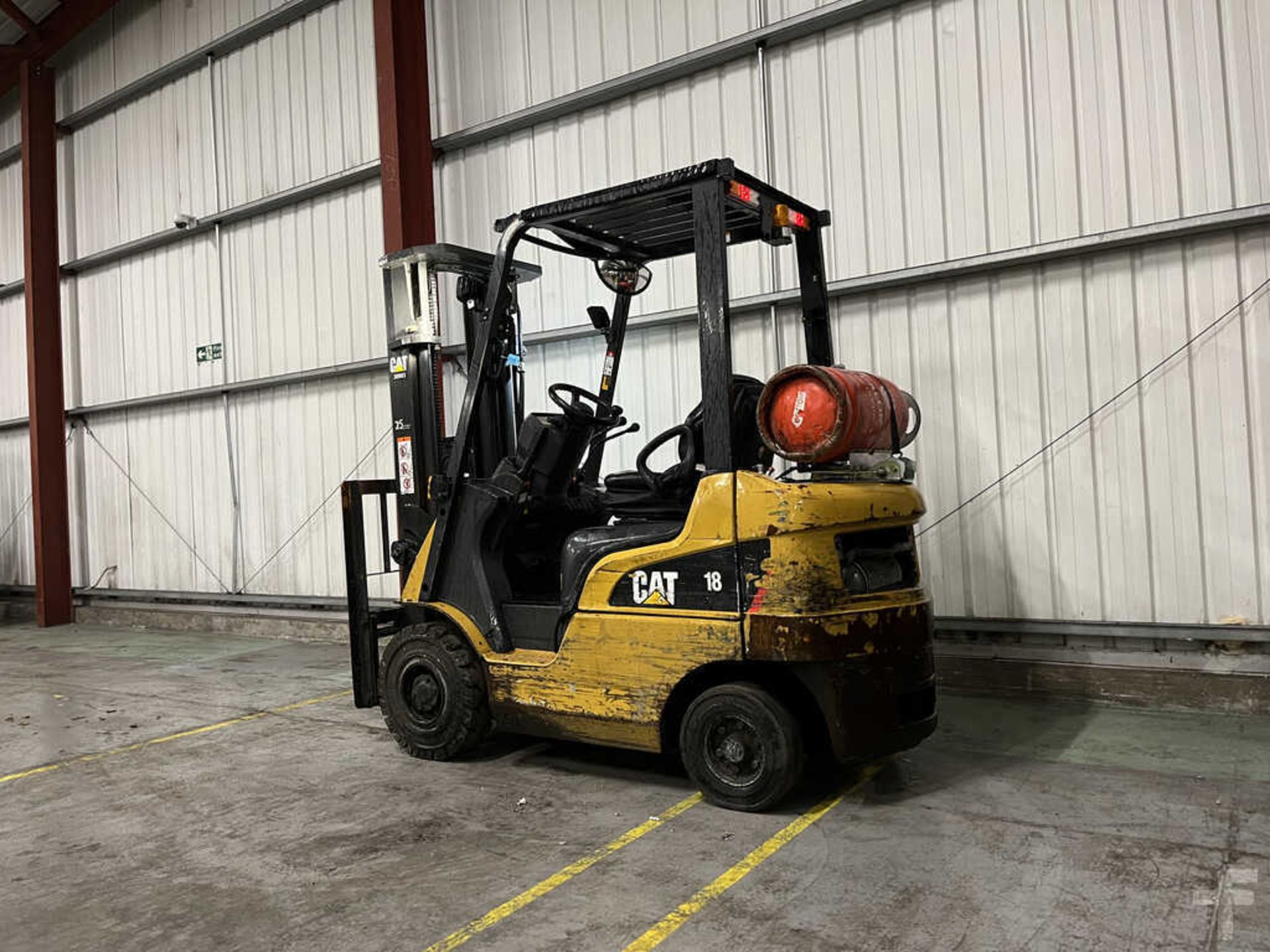 LPG FORKLIFTS CAT LIFT TRUCKS GP18NT - Image 3 of 6