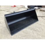 JCB SHOVEL BUCKET. 7 FT 6. 1.800KG LOAD CAPACITY. 1 CUBIC METRE. JCB Q-FIT BRACKETS