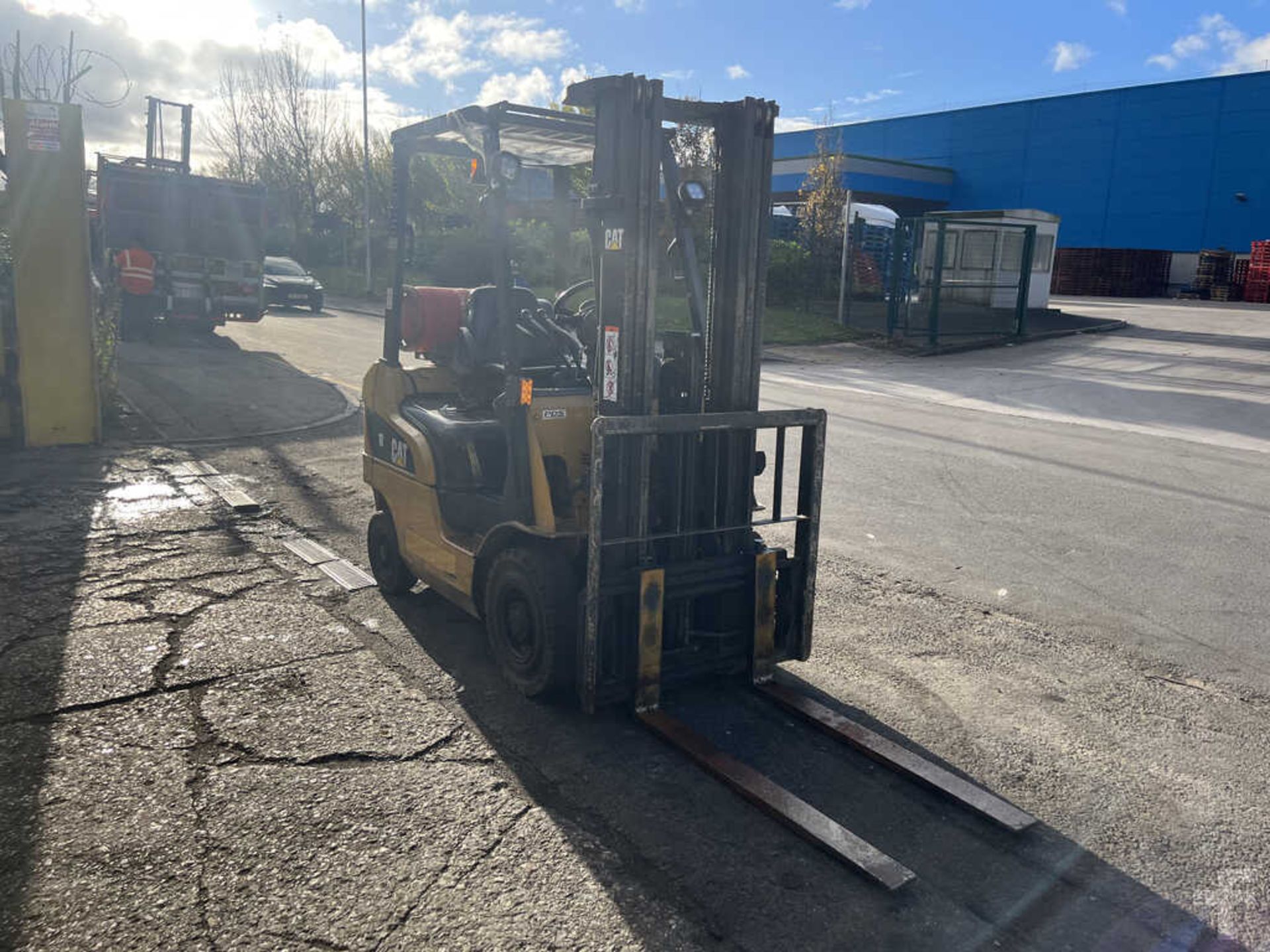 LPG FORKLIFTS CAT LIFT TRUCKS GP18NT - Image 6 of 6