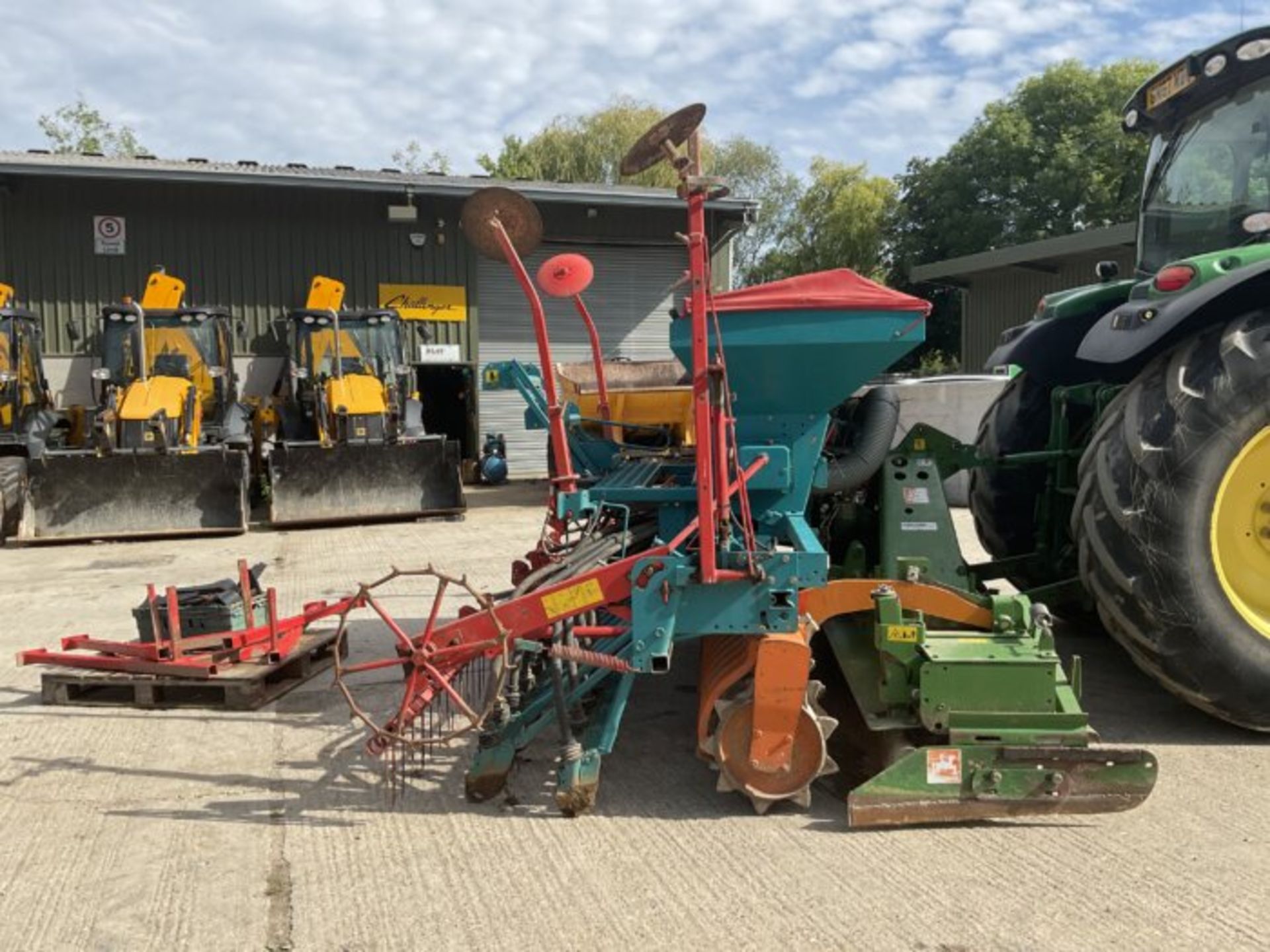 AMAZONE KG 4000 SPECIAL POWER HARROW YEAR 2011 WITH RECO SULKY SPI DRILL. YEAR 1997. - Image 4 of 7