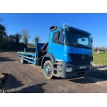 2005 MERCEDES AXOR 4 X 2 FLATBED WITH PALFINGER CRANE