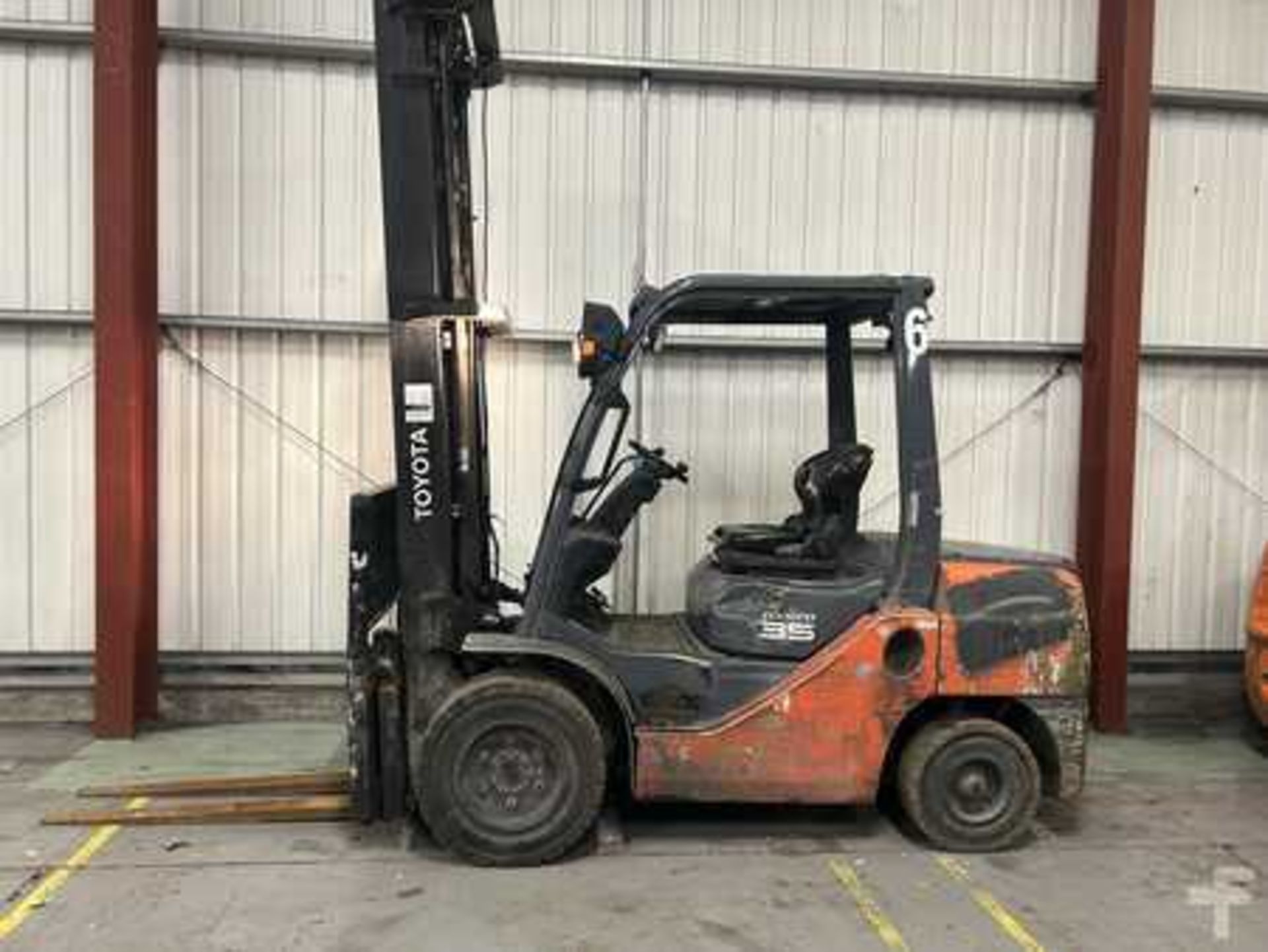 DIESEL FORKLIFTS TOYOTA 02-8FDGF35