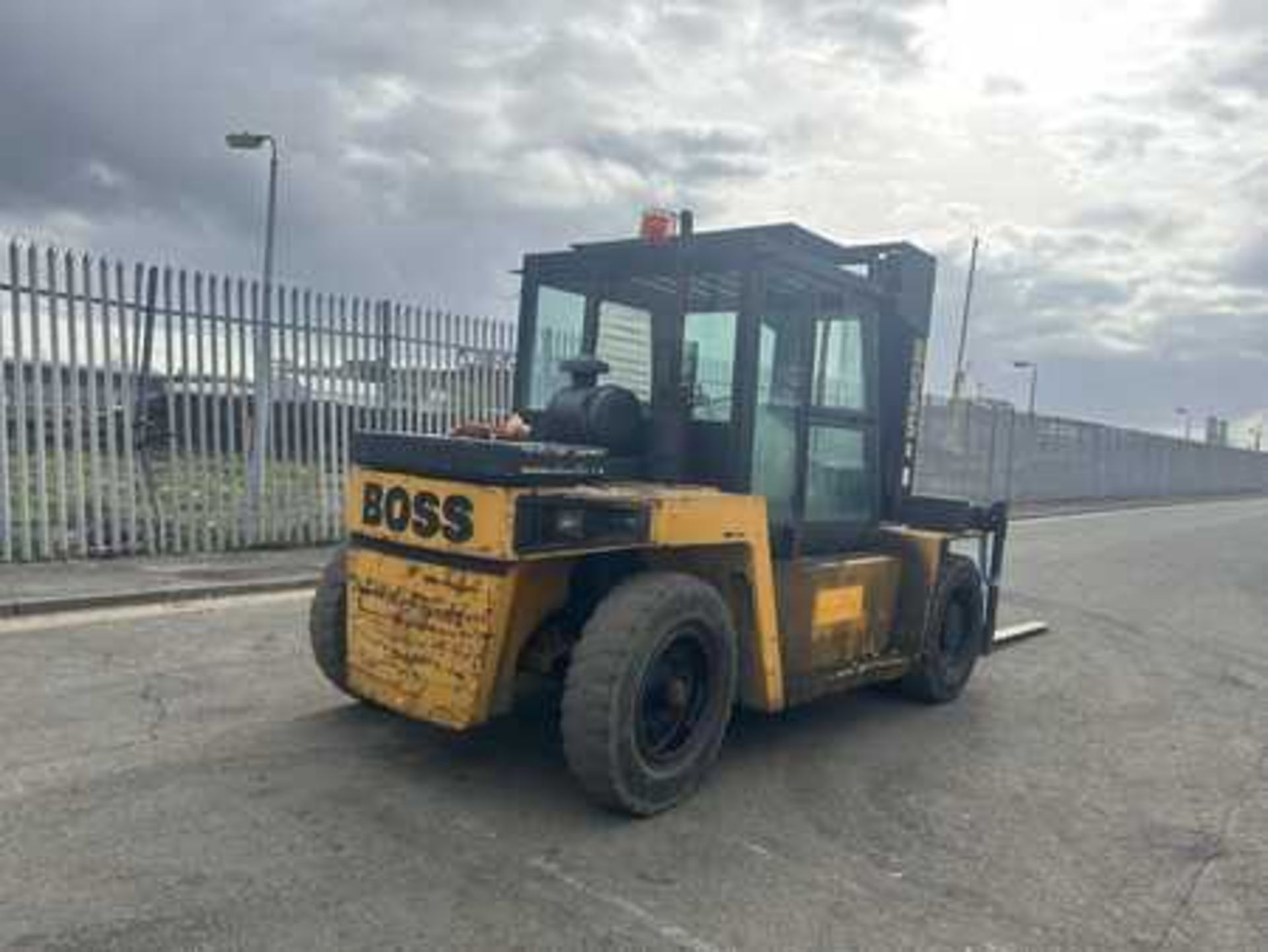 DIESEL FORKLIFTS BOSS 390-4C3 - Bild 5 aus 6