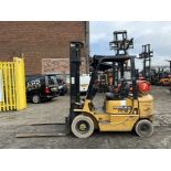 2001 LPG FORKLIFTS CAT LIFT TRUCKS GP20