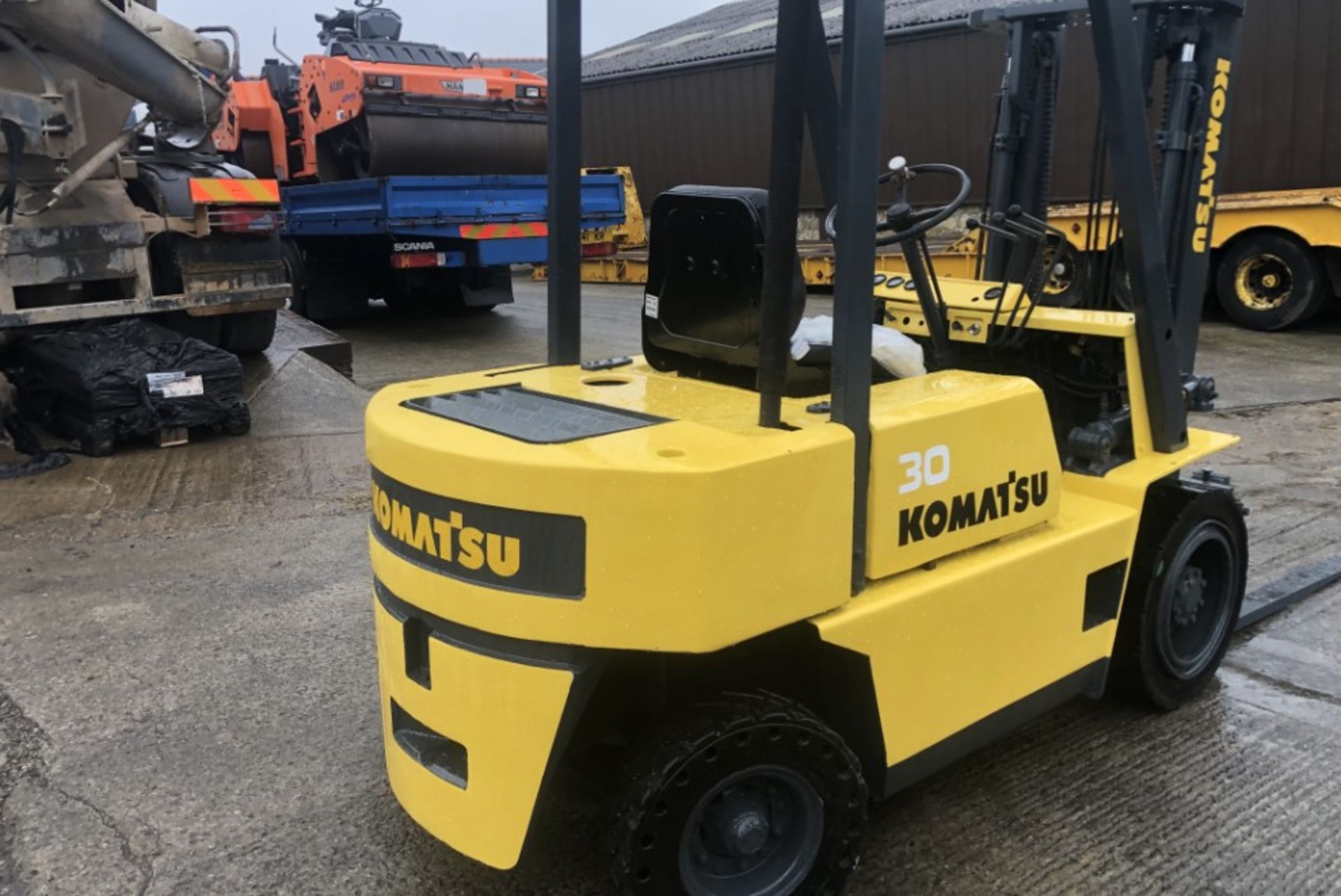 KOMATSU FD30,3 TON DIESEL FORKLIFT - Image 5 of 10