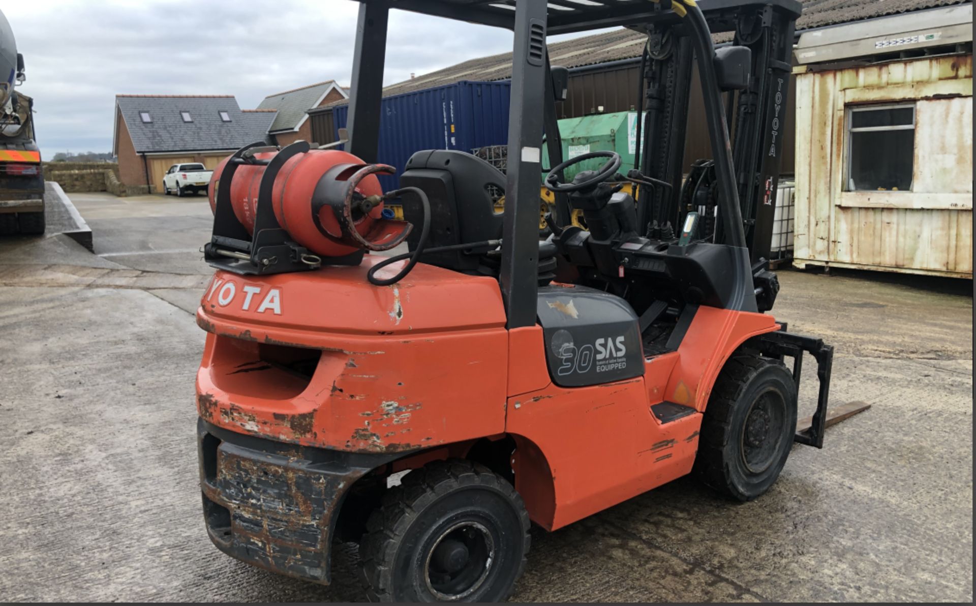 TOYOTA FG 30(3 TON) DIESEL FORKLIFT