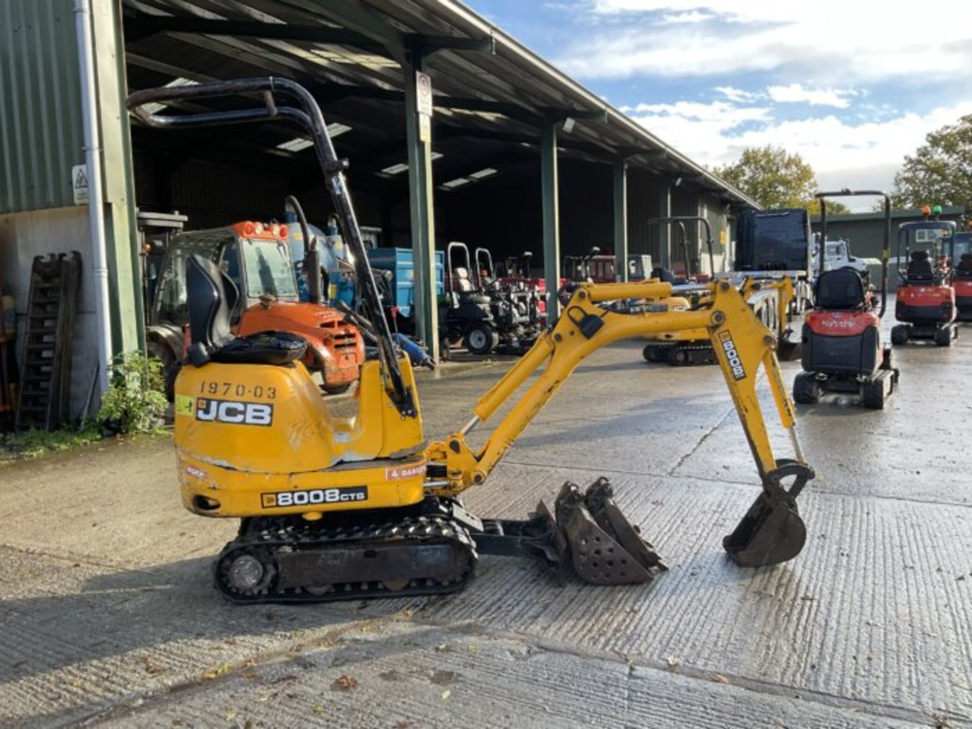 YEAR 2012 JCB 8008 CTS. RUBBER/EXPANDING TRACKS - Image 5 of 9