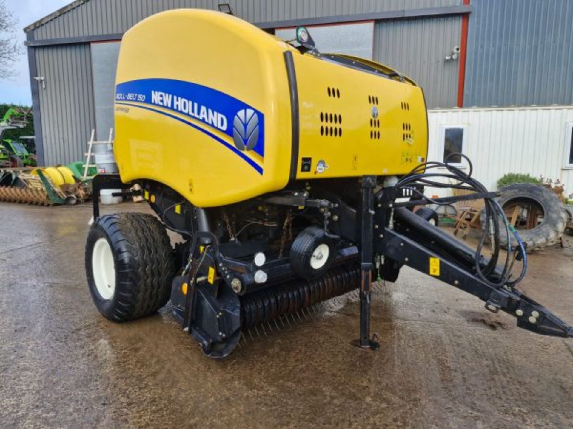 NEW HOLLAND ROLL BELT 150 ROUND BALER - Image 5 of 5