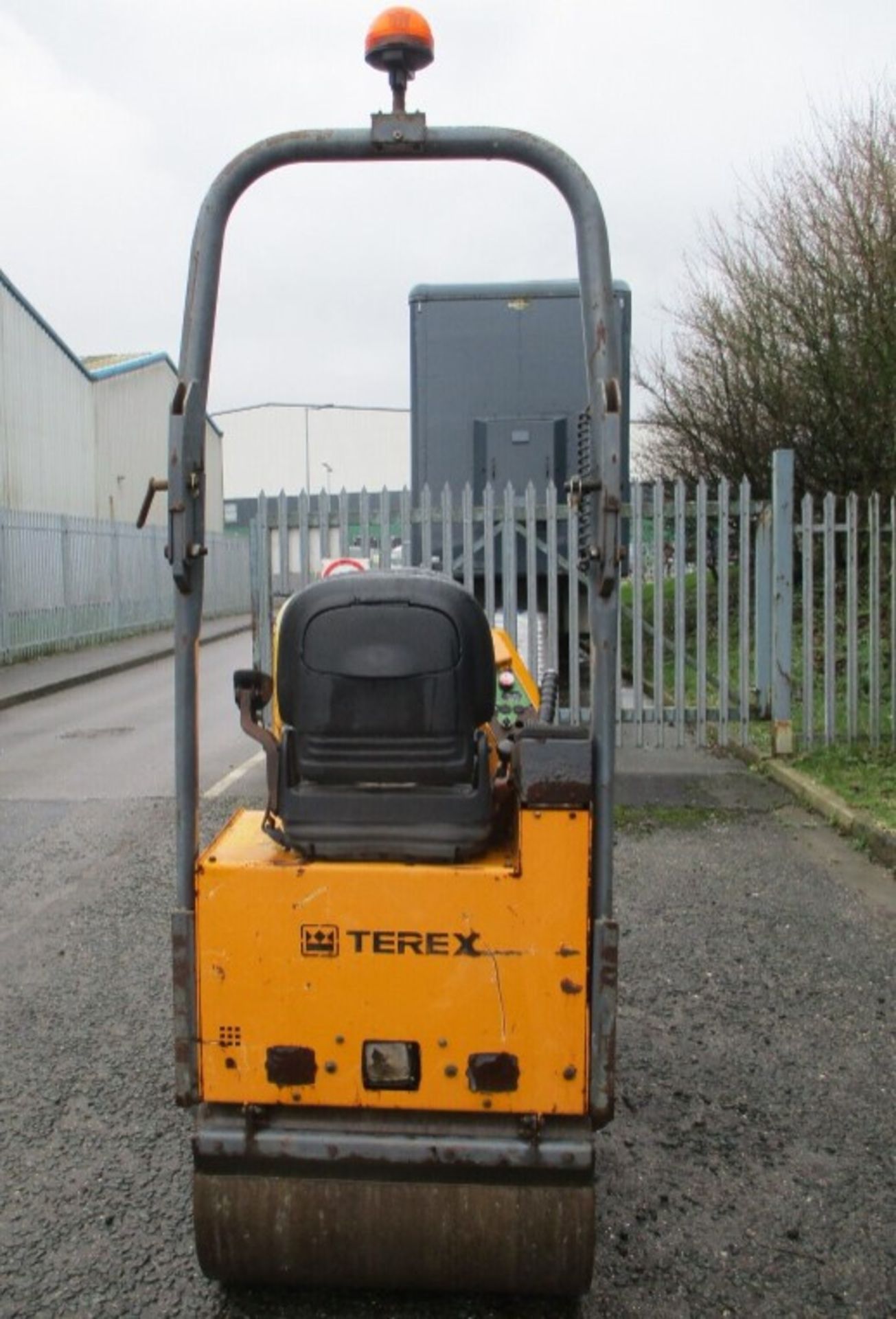 COMPACT TEREX TV800: KUBOTA ENGINE, VIBRATING ROLLER