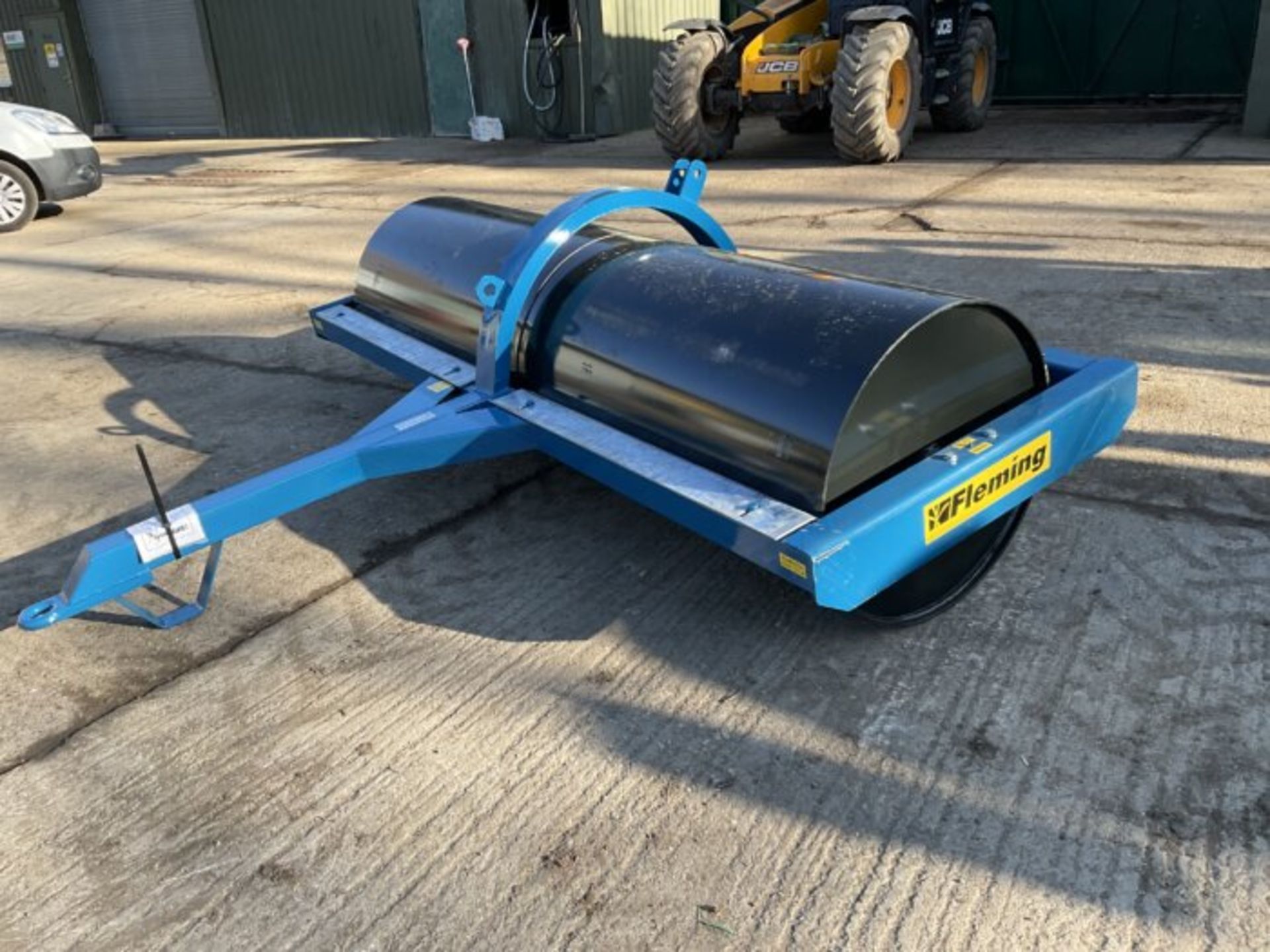 NEW FLEMING 8 X 30 X 10 ROLLER WITH SCRAPER. 3 POINT LINKAGE FOR TRANSPORT. - Image 6 of 7
