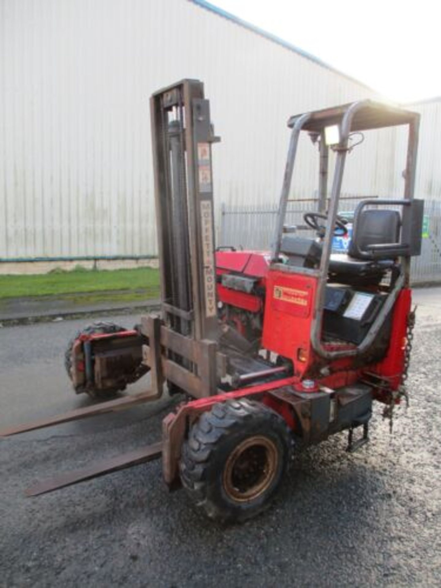 SIDESHIFT CAPABILITY: MOFFETT MOUNTY M2003 FORKLIFT - Bild 11 aus 11