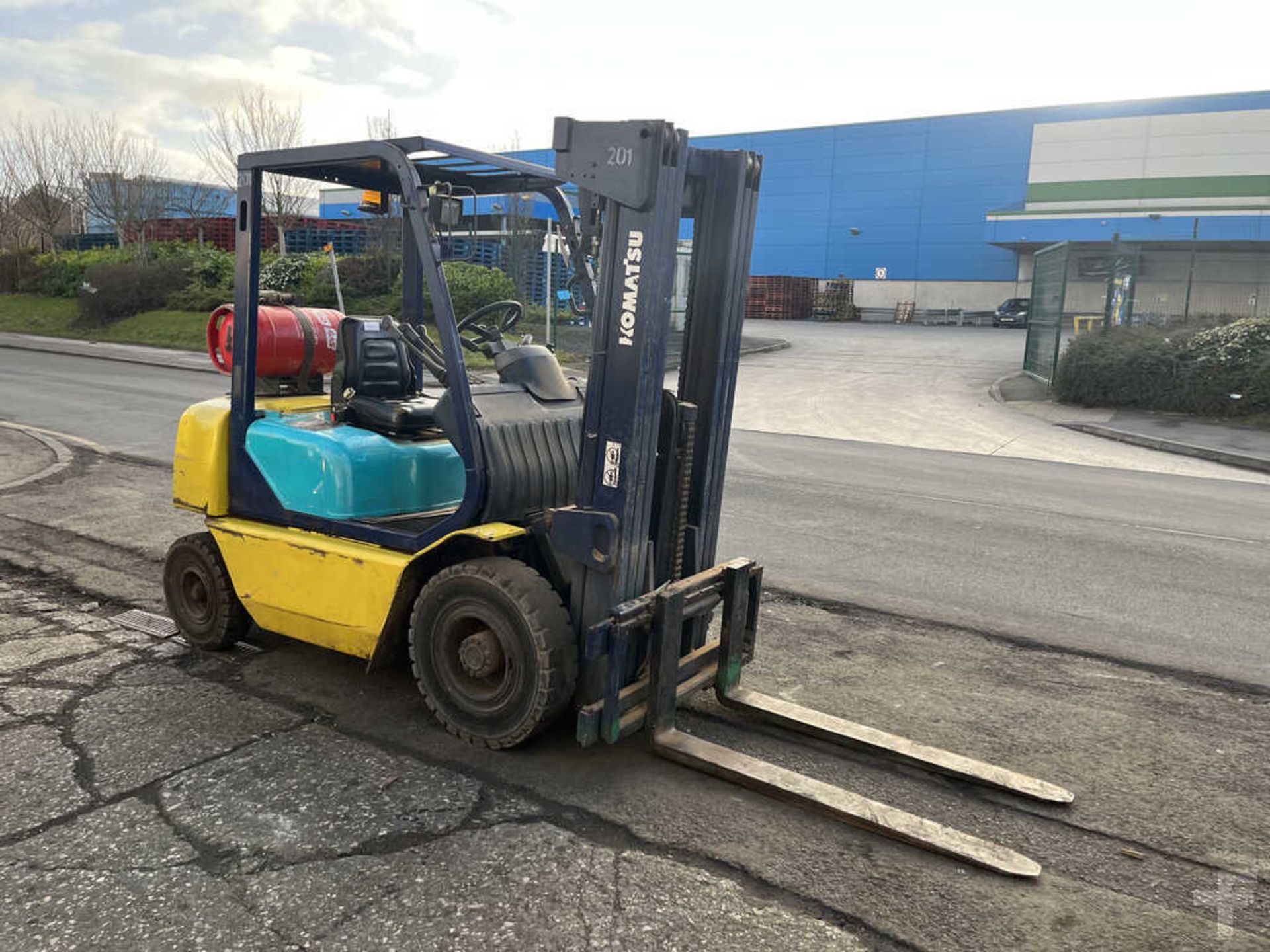 LPG FORKLIFTS KOMATSU FG25T-1E1 - Image 3 of 5