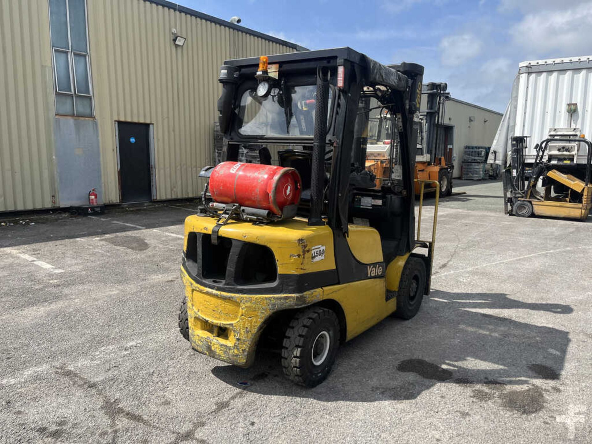 LPG FORKLIFTS YALE GLP25VX