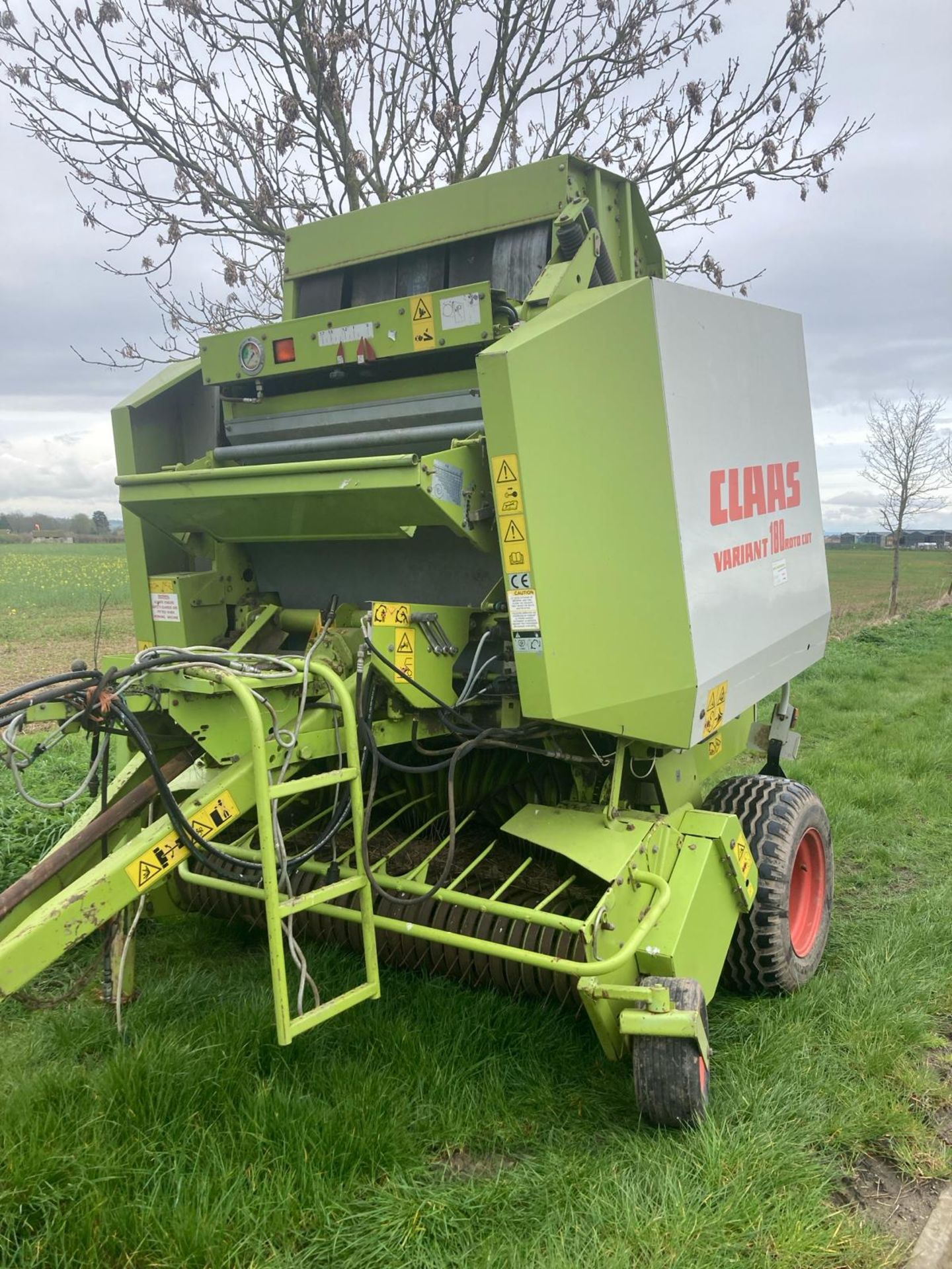 CLAAS VARIANT 180 ROTO CUT ROUND BALER - Image 5 of 12