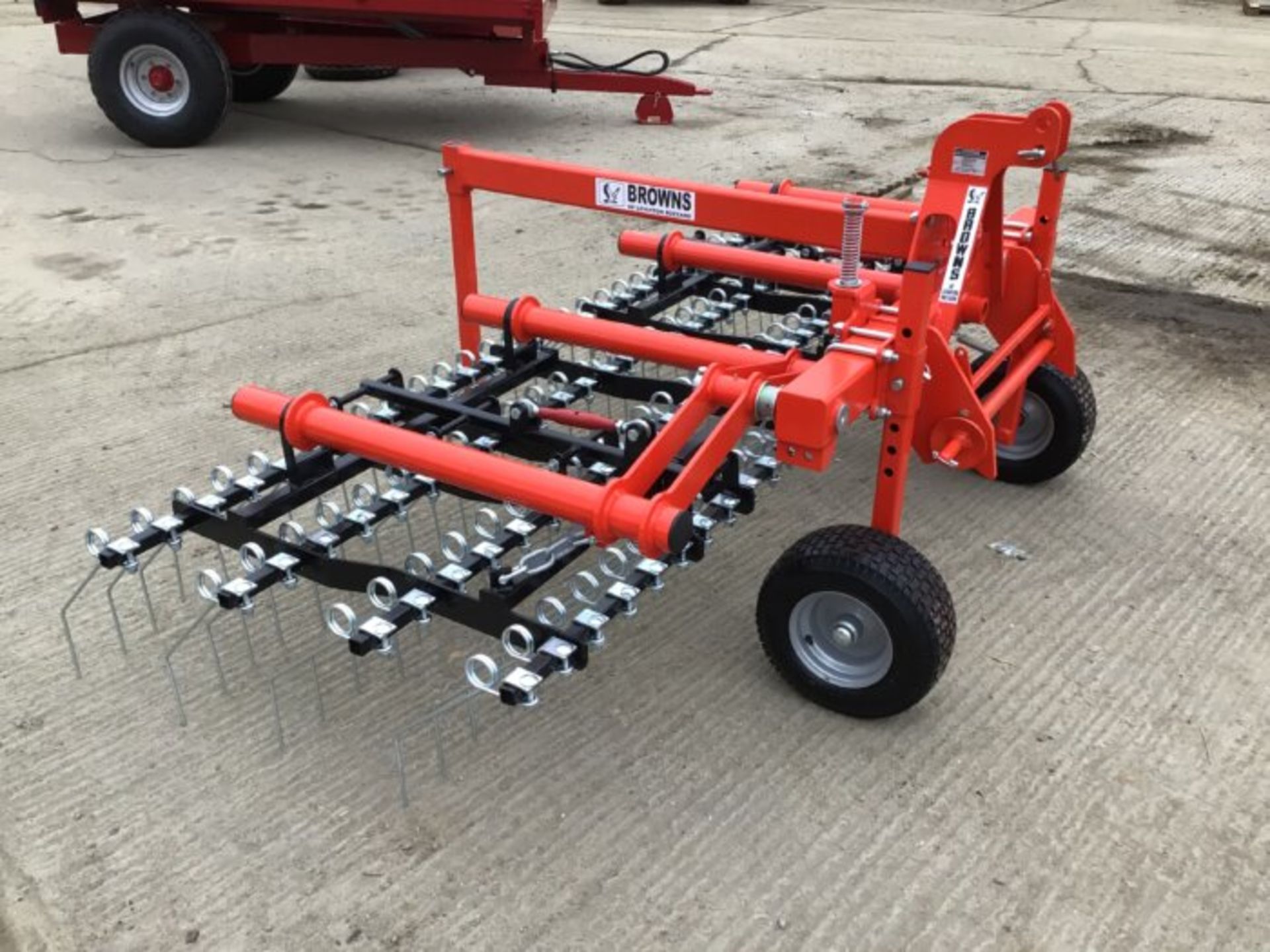 NEW BROWNS 3 METRE GRASS HARROW. 3 POINT LINKAGE - Bild 7 aus 8