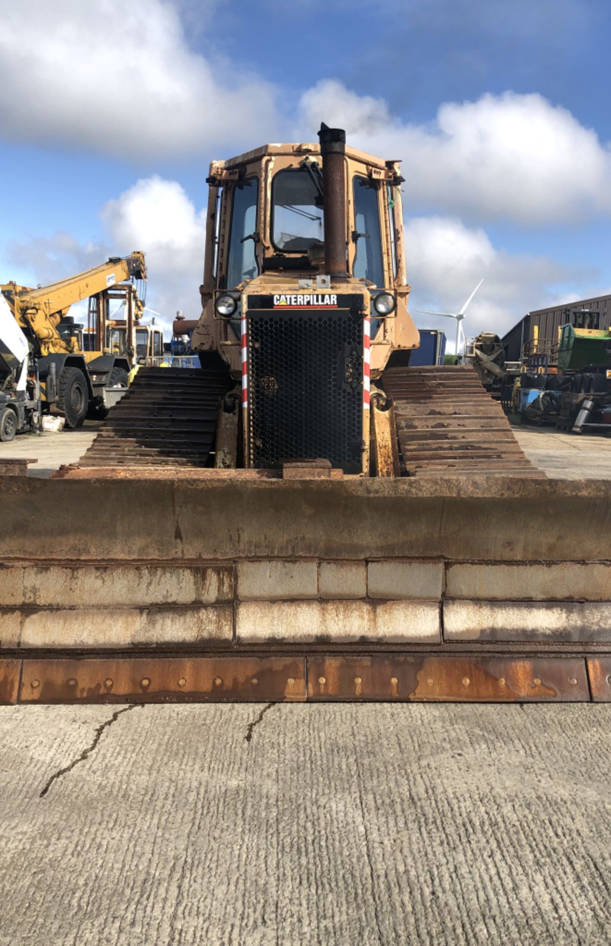 CATERPILLAR D4H LGP TRACKED DOZER | RECON ENGINE - Image 9 of 11