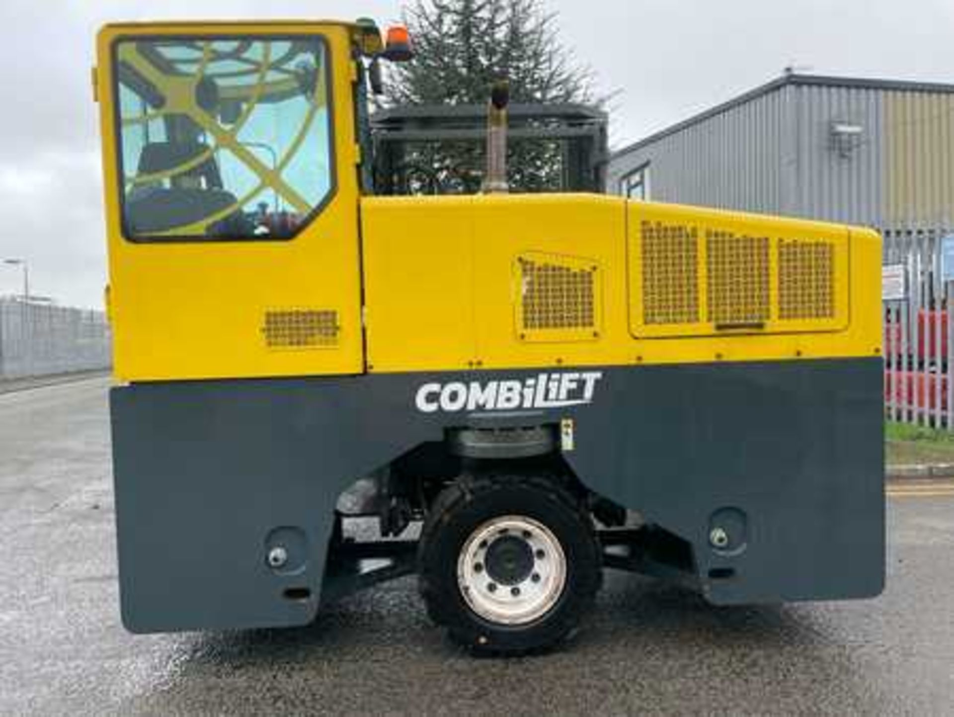 FOUR-WAY TRUCKS COMBILIFT C8000 - Image 7 of 9