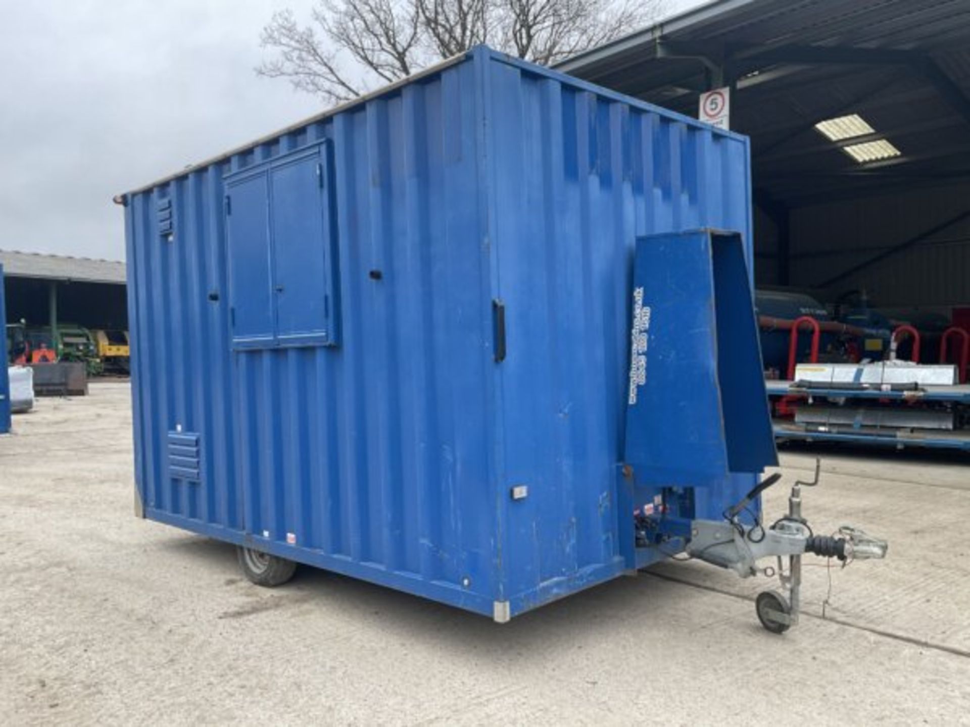 BOSS CABIN WELFARE UNIT - Bild 9 aus 11