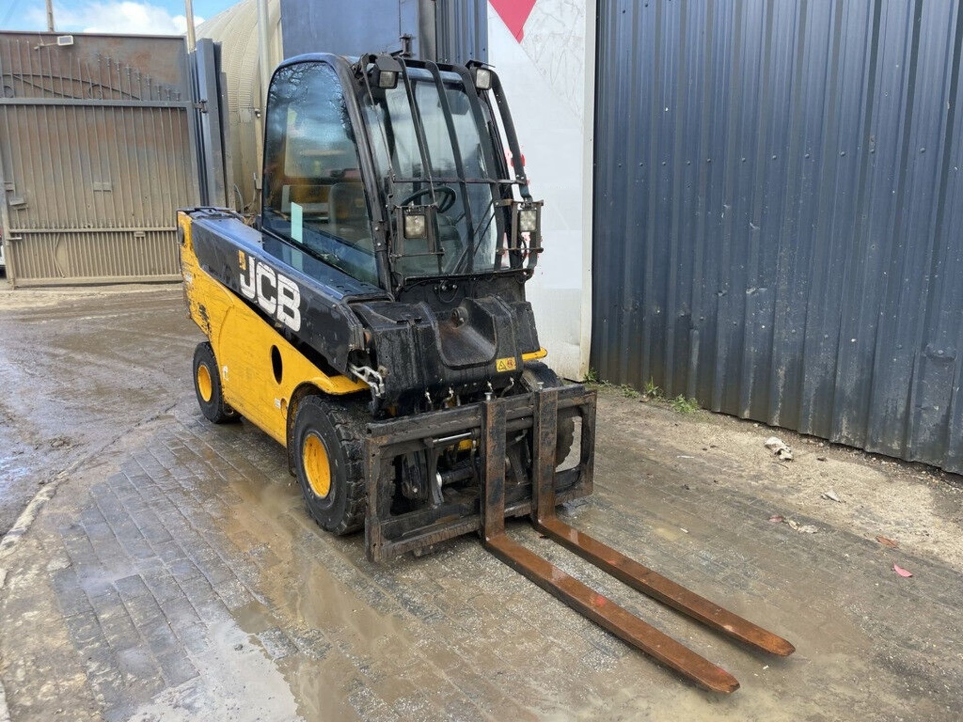 2018 JCB TELETRUK TLT35D TELEHANDLER - Image 10 of 11