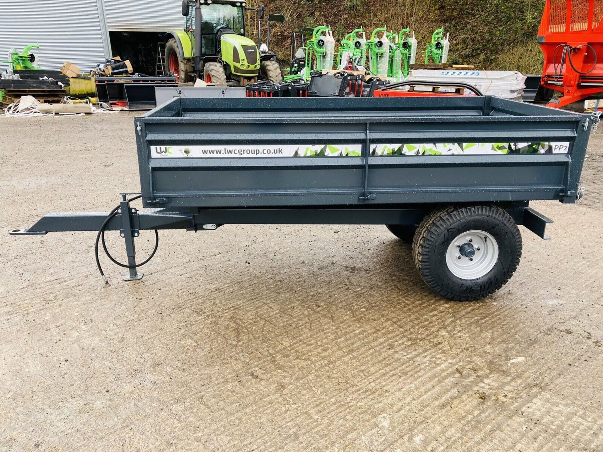 NEW 2 TONNE TIPPING TRAILER