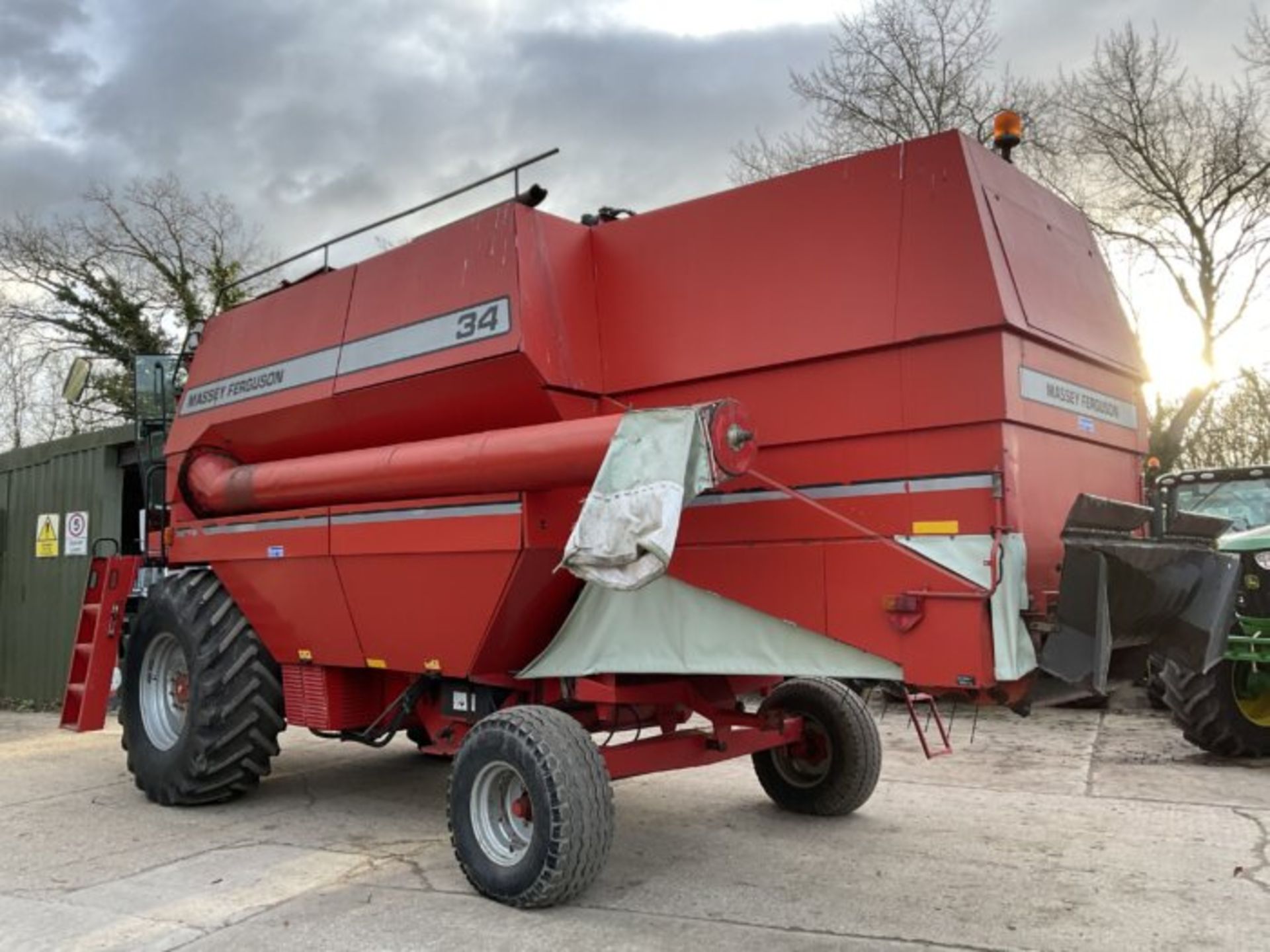 MASSEY FERGUSON 34 - Image 7 of 27