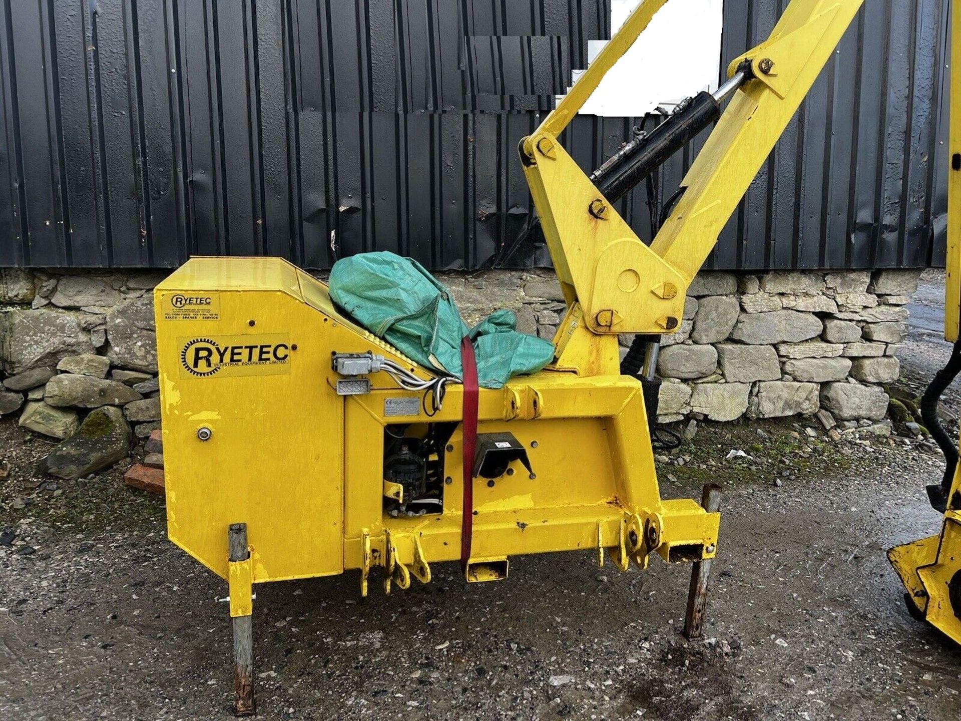 PRECISION CUTTING: RYTEC KS550 HEDGE CUTTER WITH 1.2M HEAD - Bild 10 aus 12