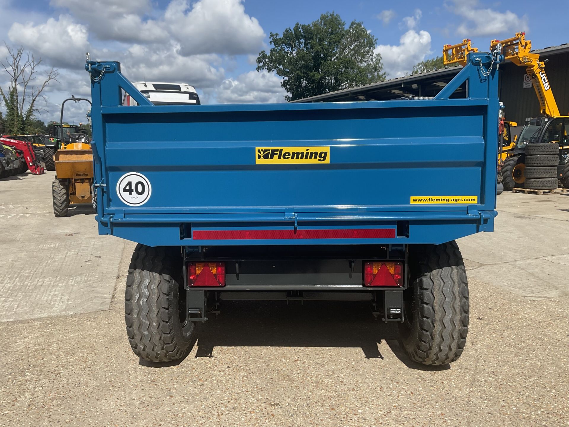 FLEMING TR8 DROPSIDE TRAILER - Image 7 of 8