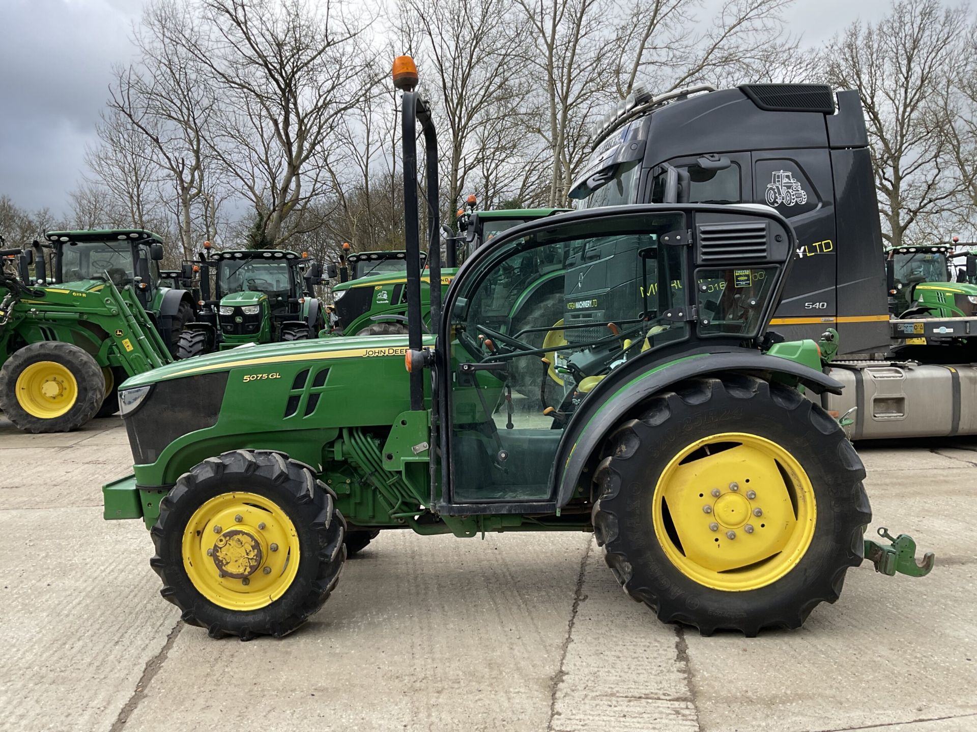 2015 JOHN DEERE 5075 GL - Image 11 of 11