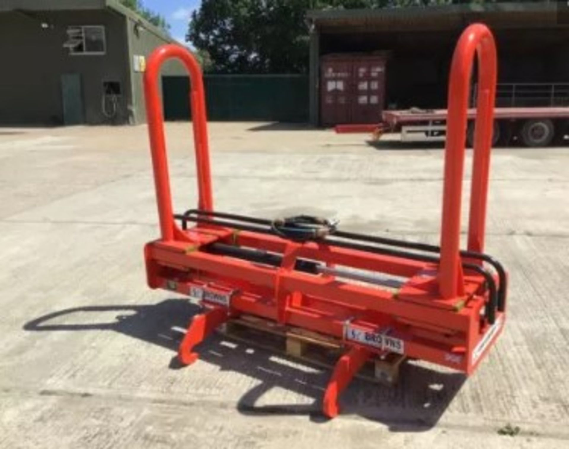 BROWNS UNIVERSAL BALE HANDLER