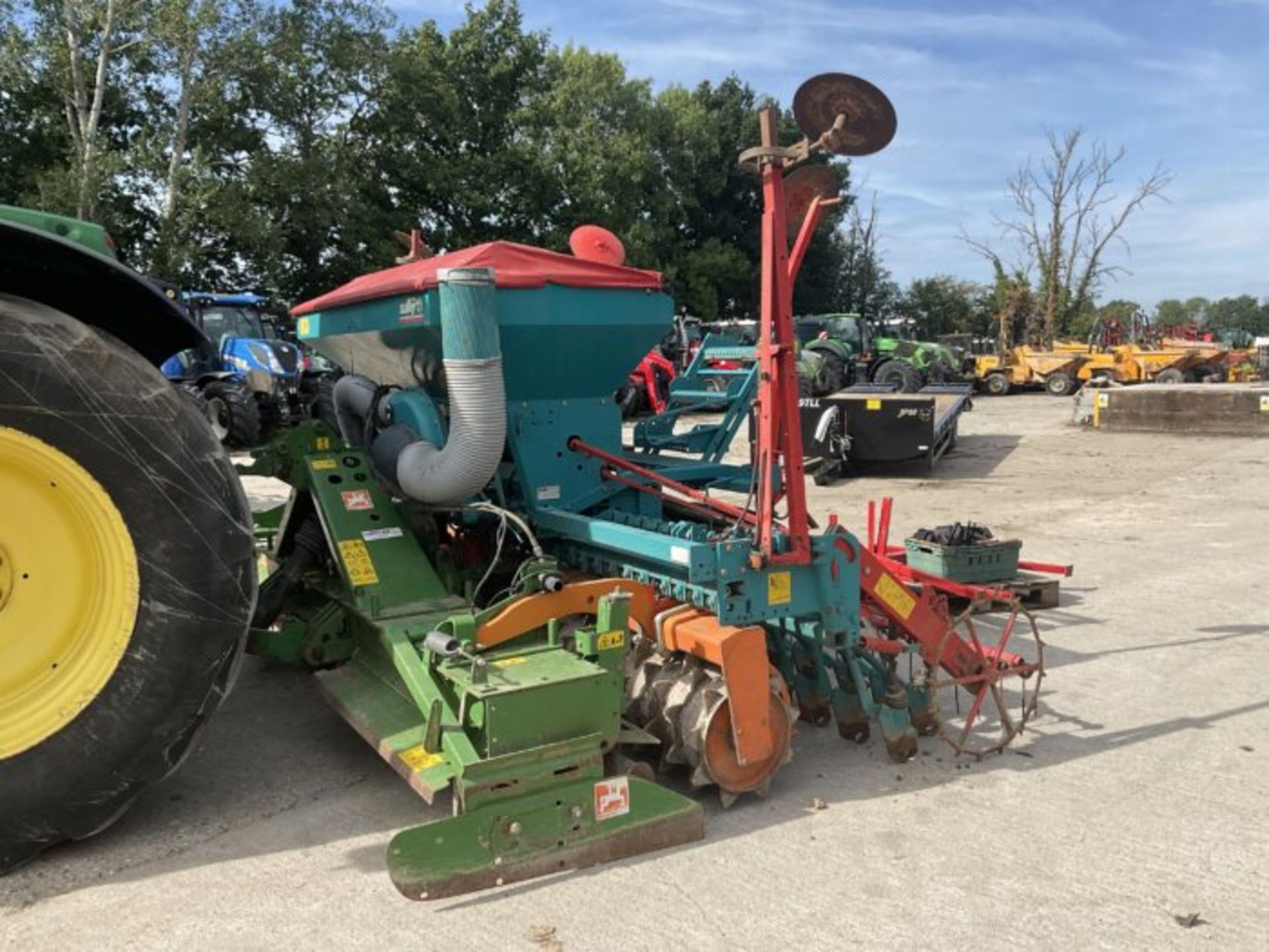 AMAZONE KG 4000 SPECIAL POWER HARROW YEAR 2011 WITH RECO SULKY SPI DRILL. YEAR 1997. - Image 6 of 7