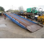 CONTAINER LOADING RAMP