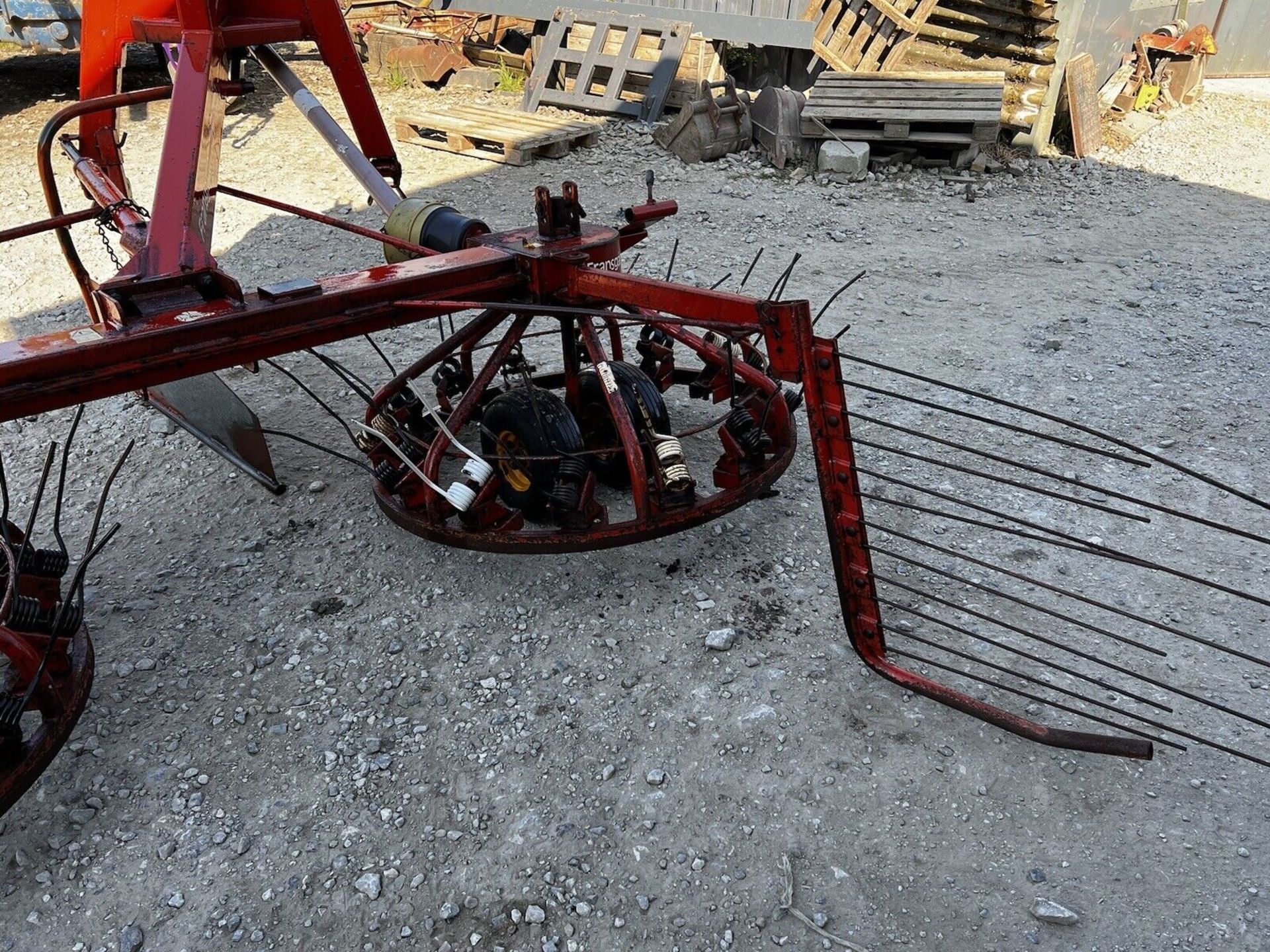 FULLY OPERATIONAL FRANSGARD RV390 RAKE - Bild 2 aus 6