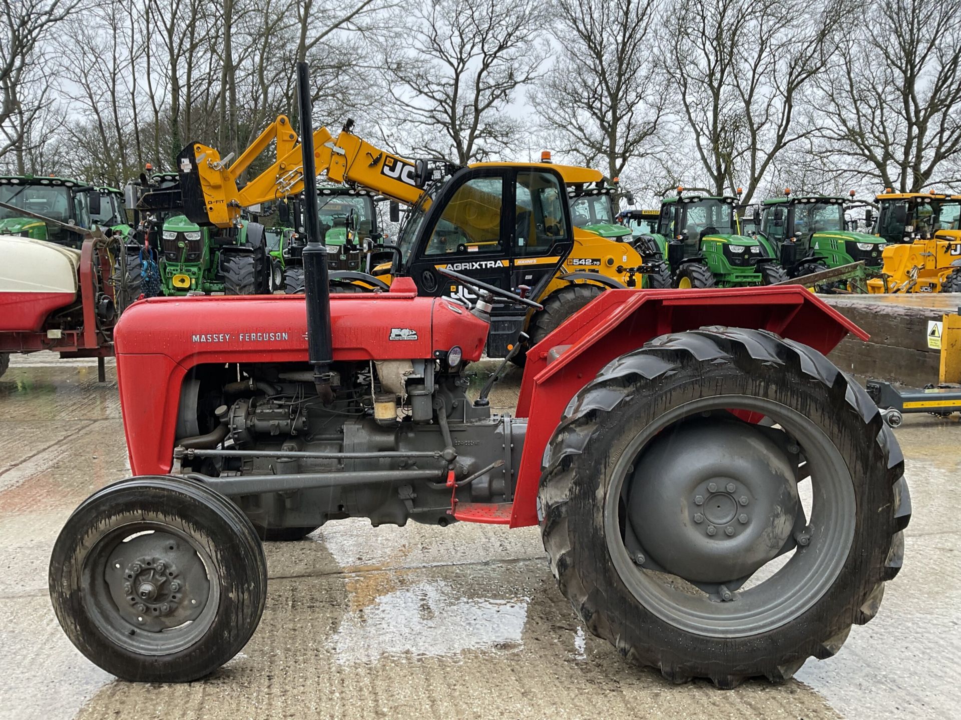 MASSEY FERGUSON 35X. 3 CYLINDER. DIESEL. GOOD WORKING ORDER. VERY TIDY.