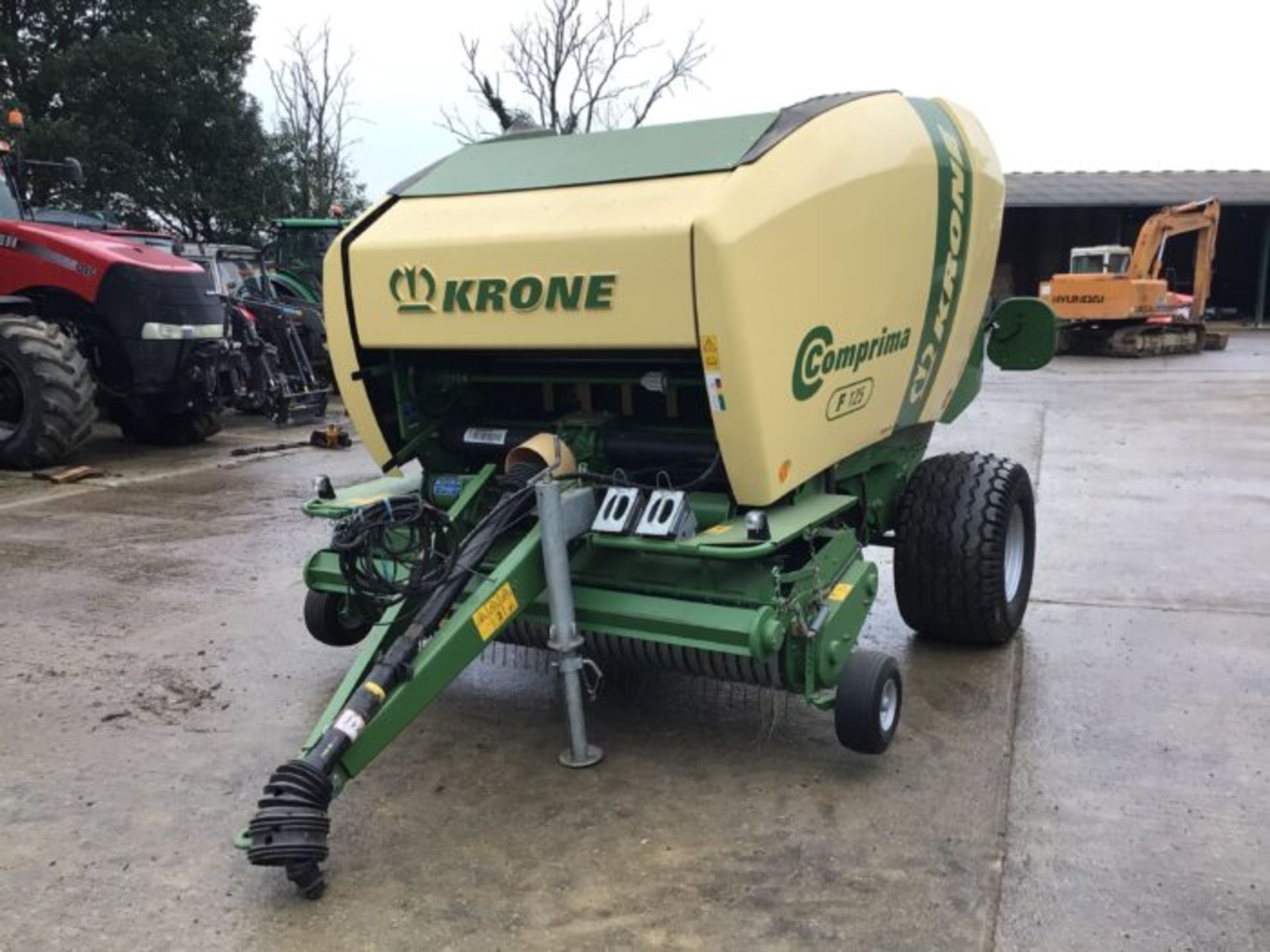 KRONE COMPRIMA F125 ROUND BALER