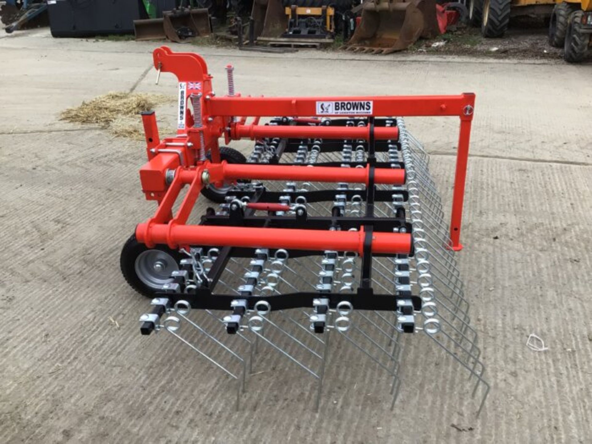 NEW BROWNS 3 METRE GRASS HARROW. 3 POINT LINKAGE - Bild 3 aus 8