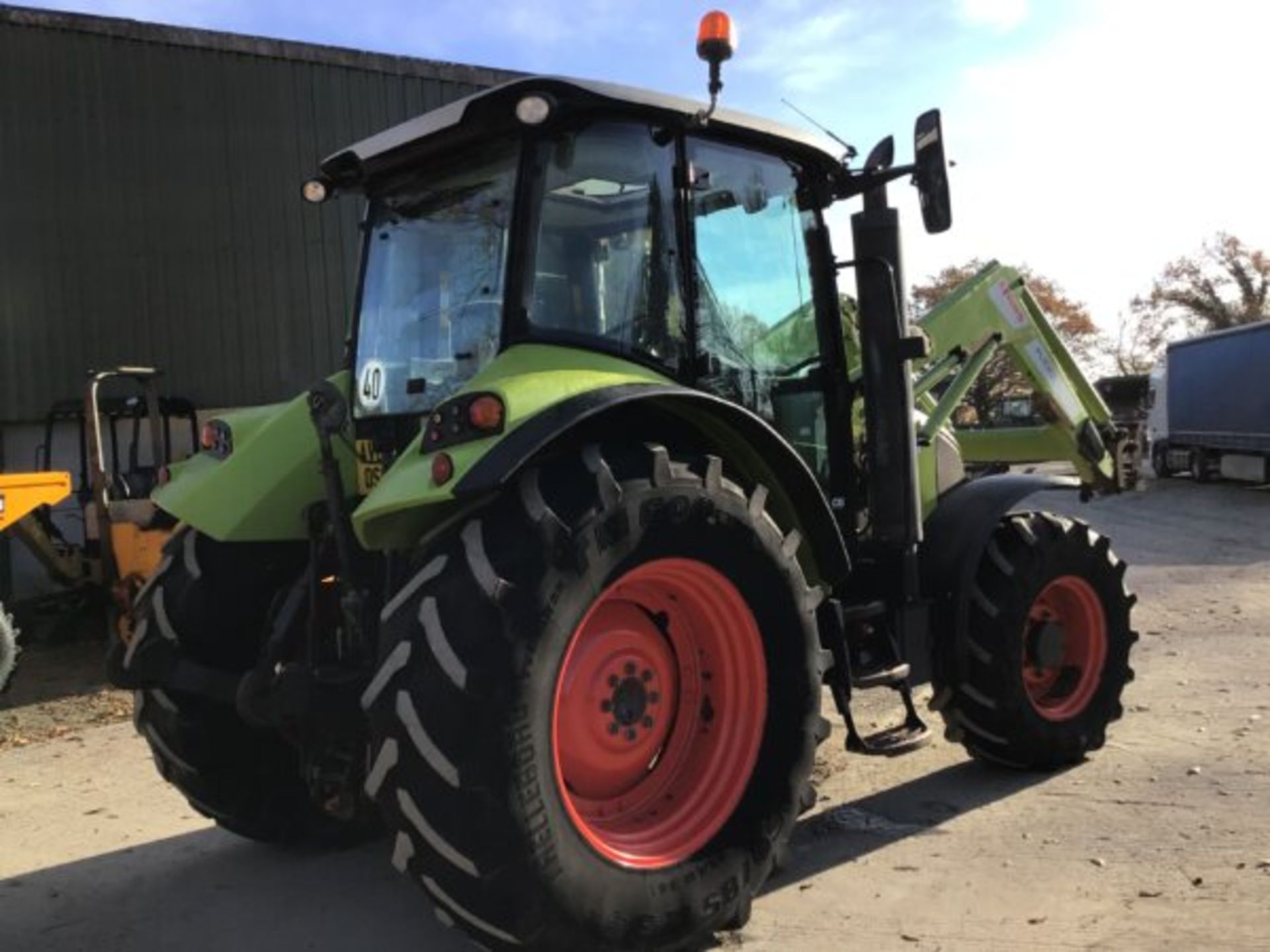 YEAR 2013 63 REG CLAAS 410 ARION - Image 2 of 10
