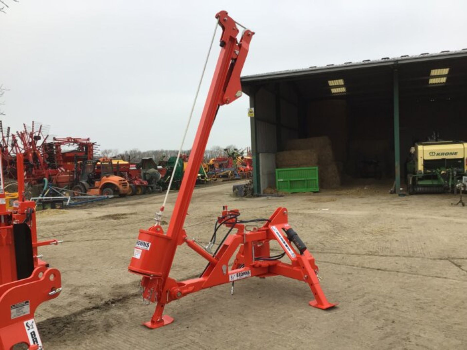 NEW BROWNS POST KNOCKER. 3 POINT LINKAGE. MANUAL SWIVEL. HYDRAULIC TILT. - Bild 7 aus 8