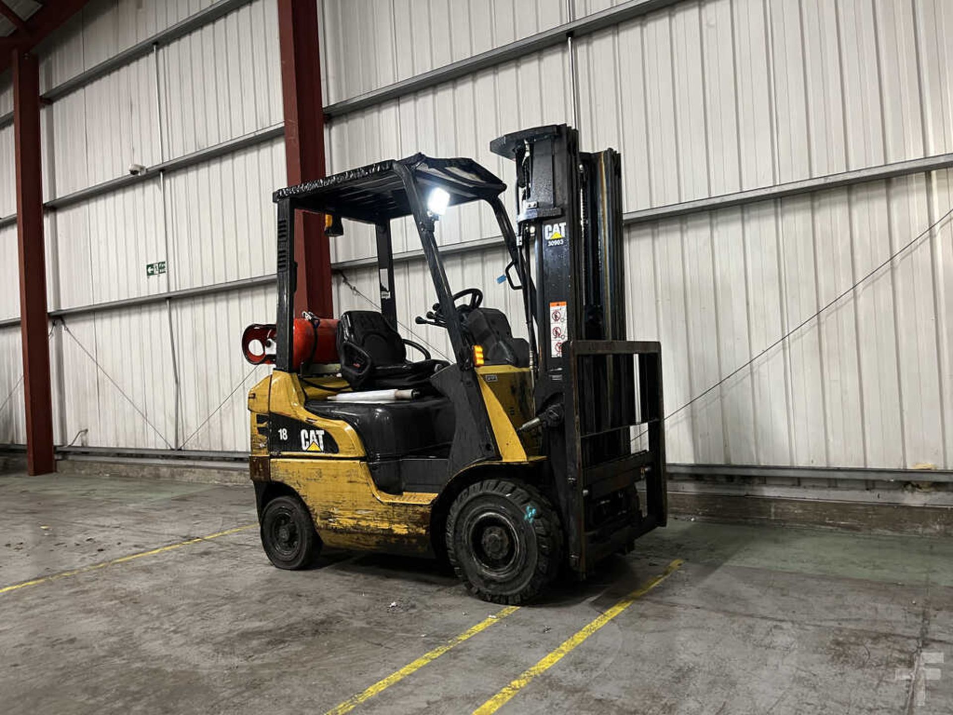 LPG FORKLIFTS CAT LIFT TRUCKS GP18NT - Image 4 of 6