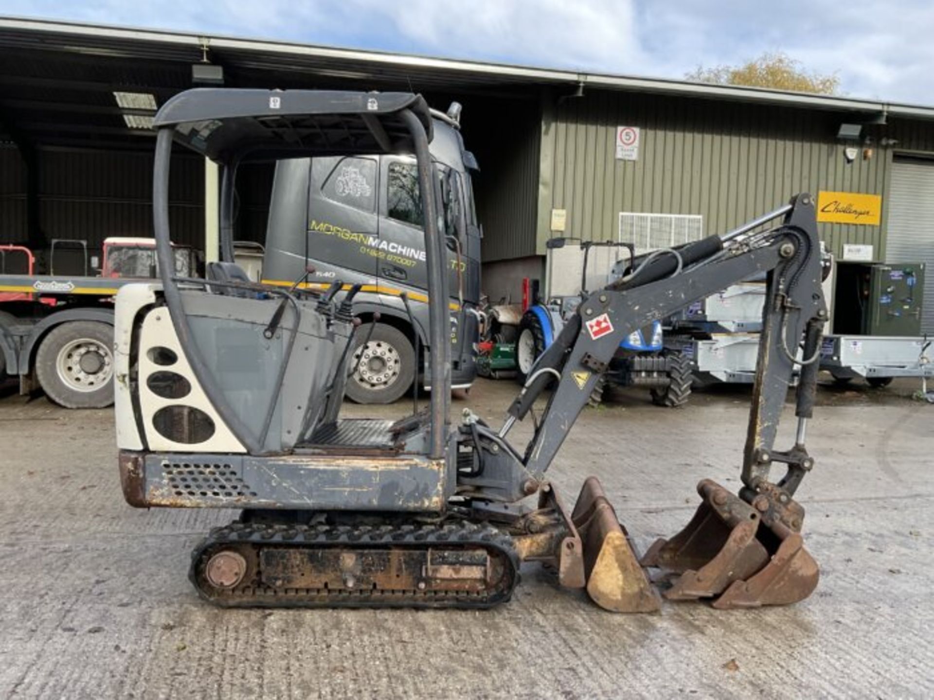 TEREX TC15. RUBBER TRACKS - Image 5 of 9