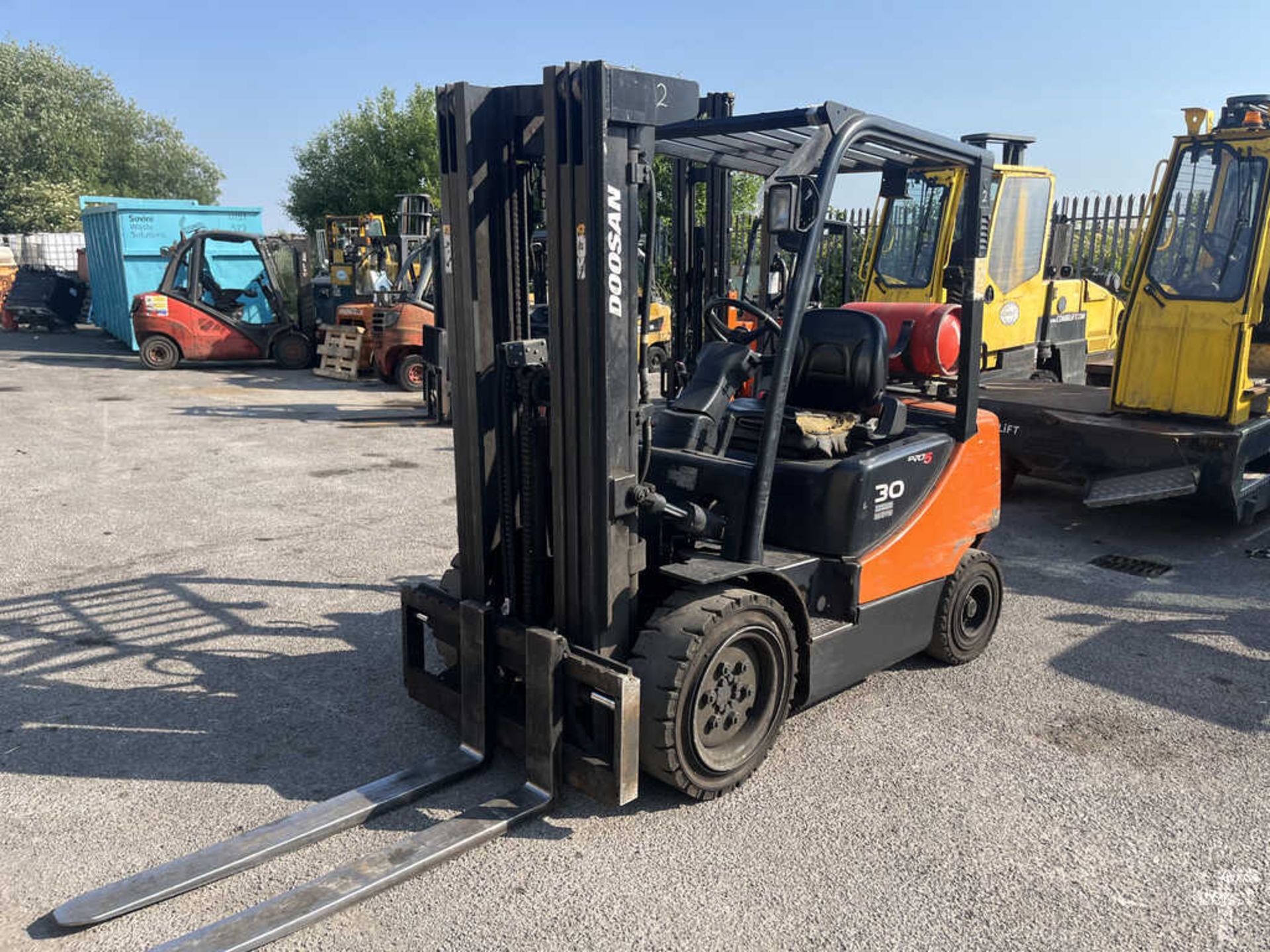 2013 LPG FORKLIFTS DOOSAN G30E-5 - Image 2 of 5