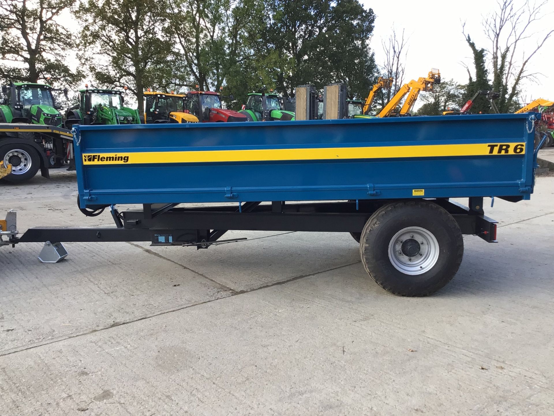 FLEMING TR6 TIPPING TRAILER - Image 4 of 7